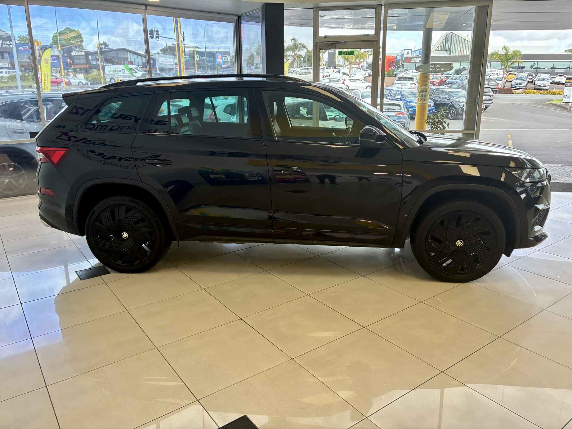 2023 Skoda Kodiaq RS 2.0L TSI 180Kw 7 Seat NZ New - Image 6