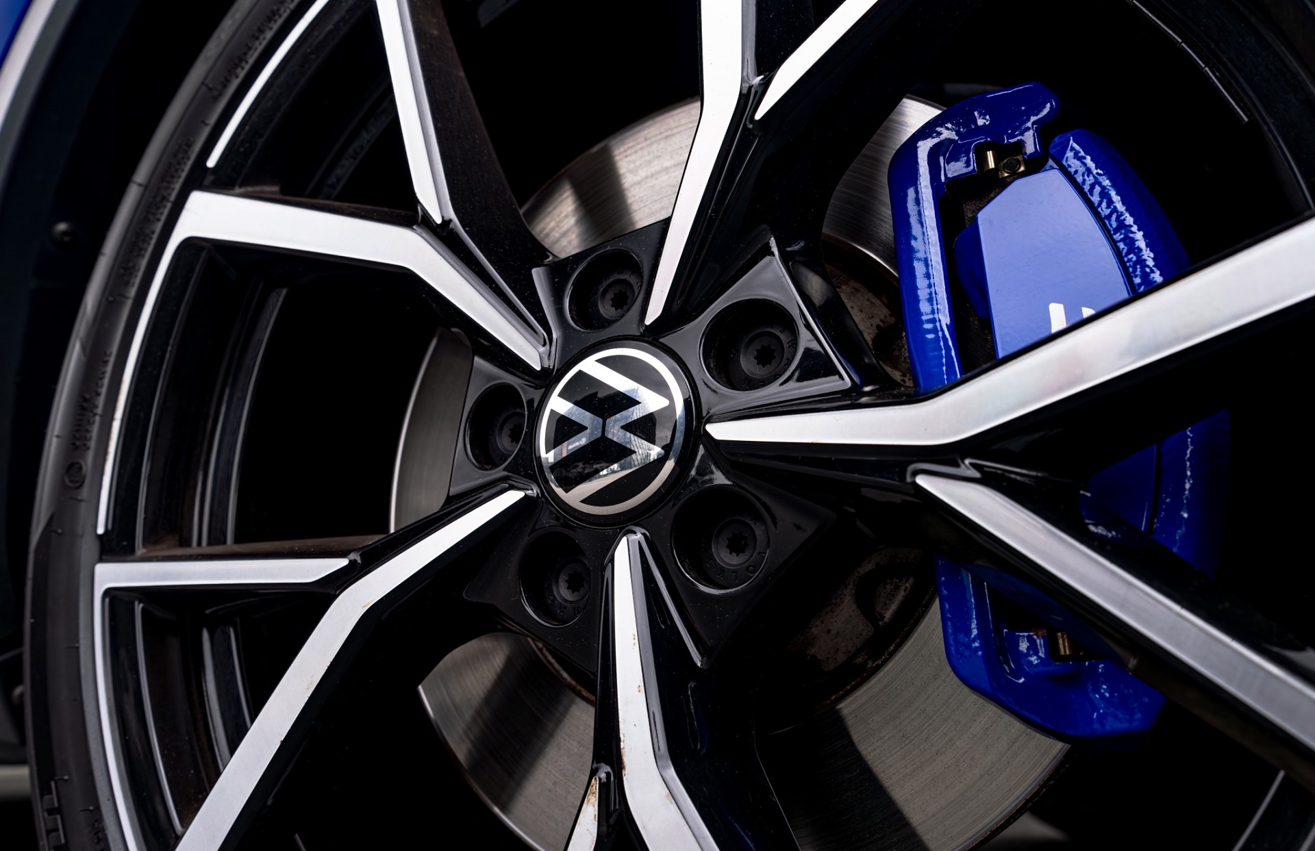 2023 Volkswagen T-Roc R 221kW Turbo Petrol AWD - Image 7