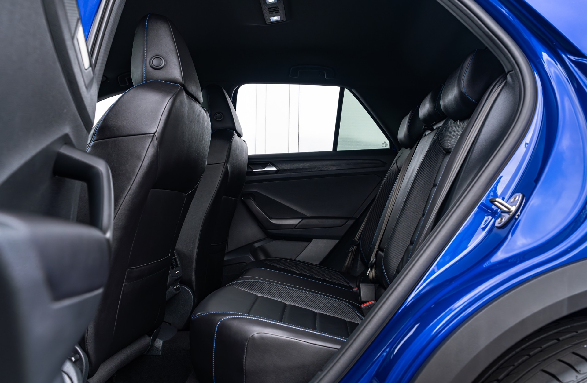 2023 Volkswagen T-Roc R 221kW Turbo Petrol AWD - Image 12