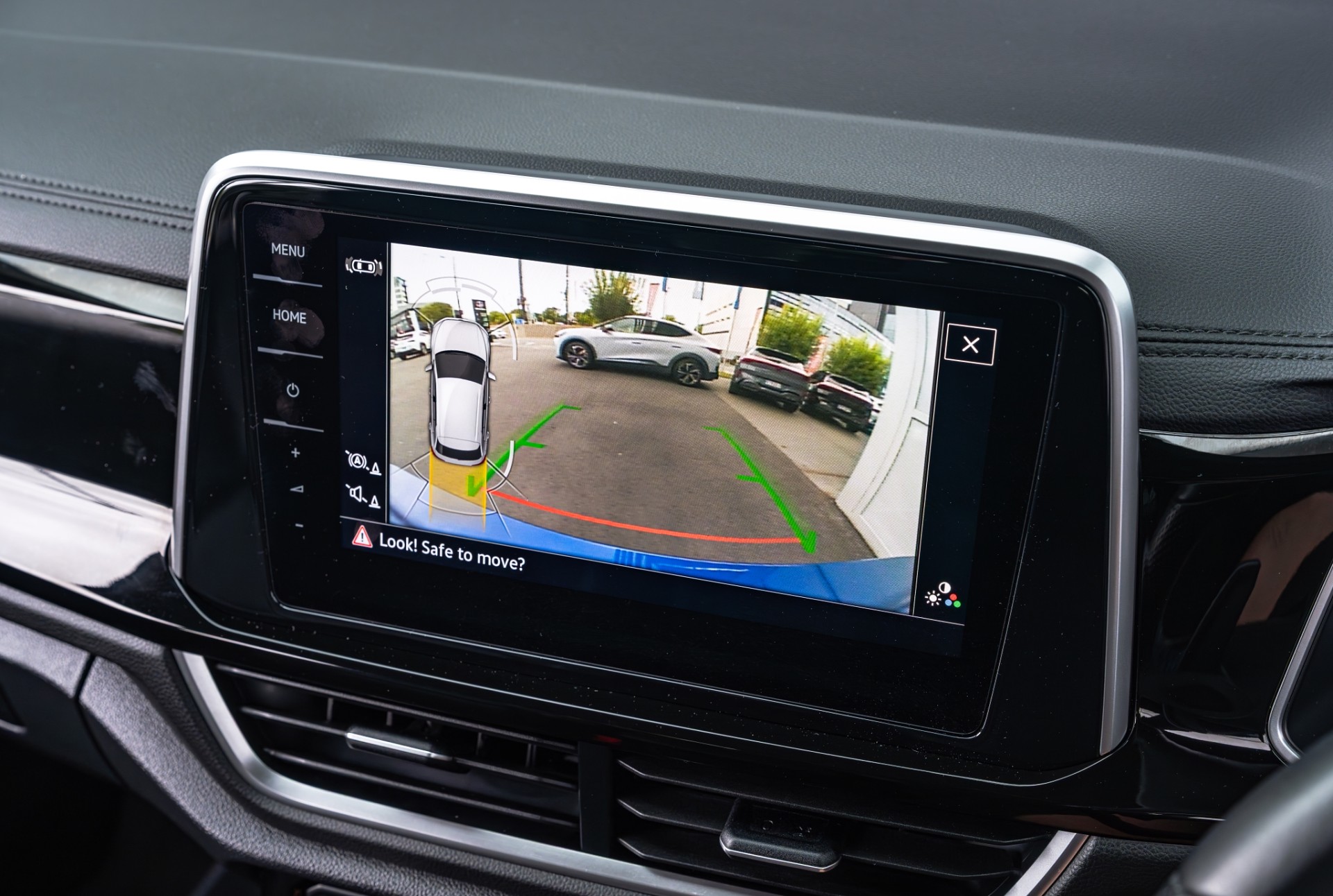 2023 Volkswagen T-Roc R 221kW Turbo Petrol AWD - Image 17