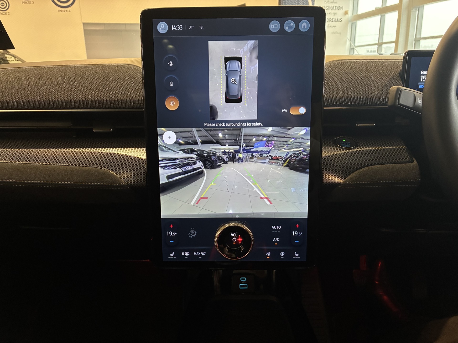 2024 Ford Mustang Mach-E Gt Awd 98Kwh/Ev/4Wd - Image 13