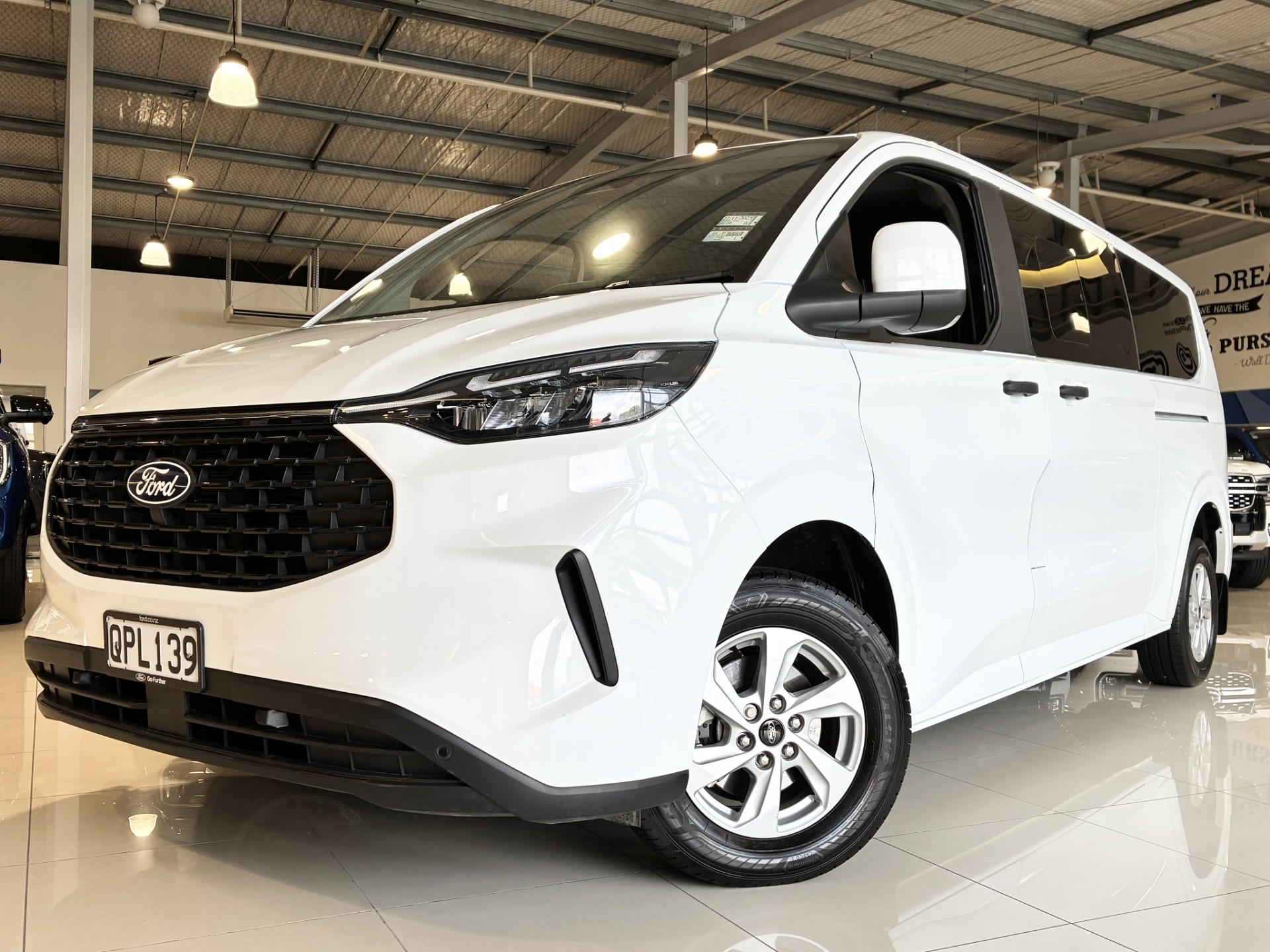 2024 Ford Transit Tourneo 9 Seater Bus - Image 2