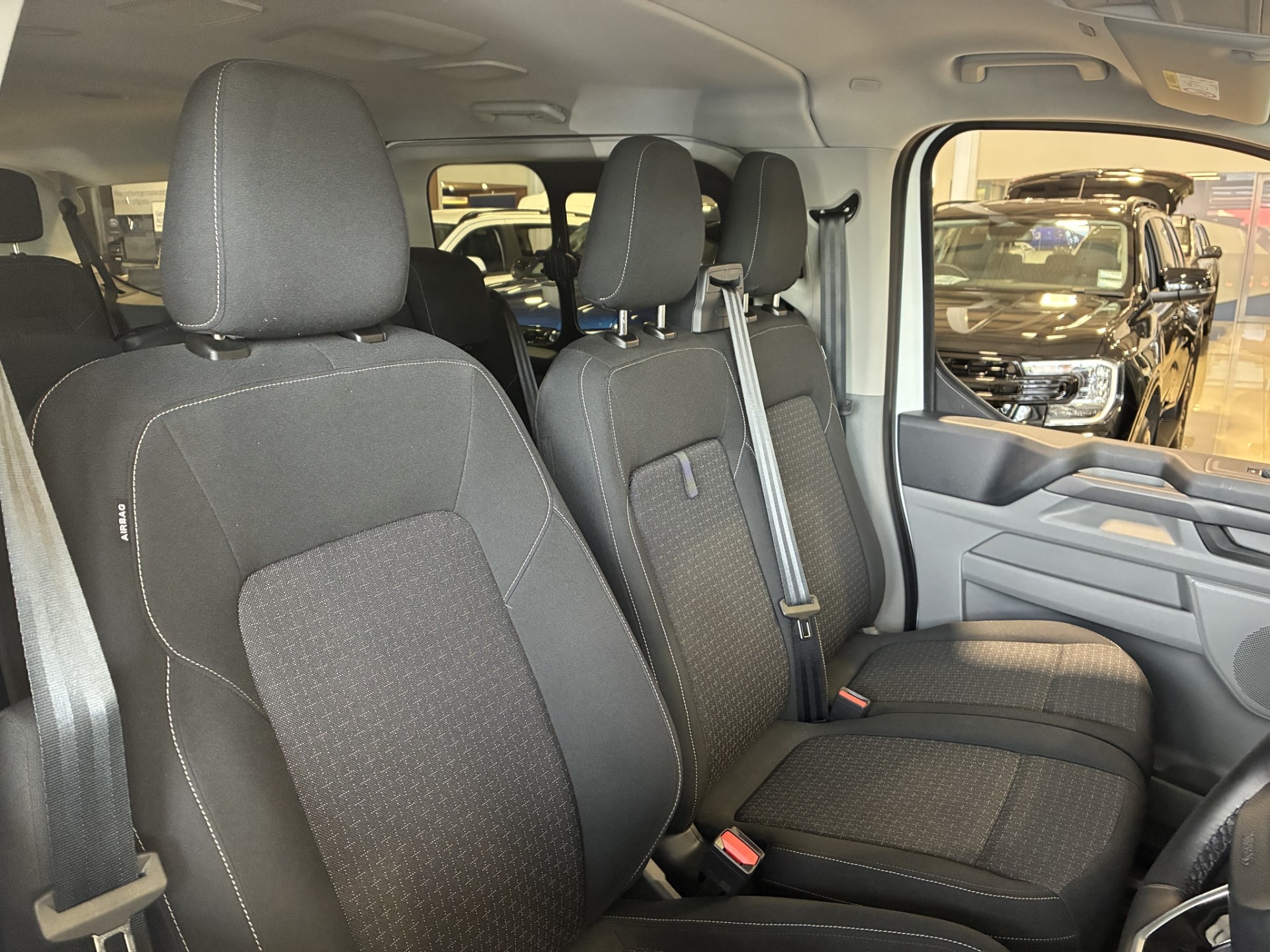 2024 Ford Transit Tourneo 9 Seater Bus - Image 10