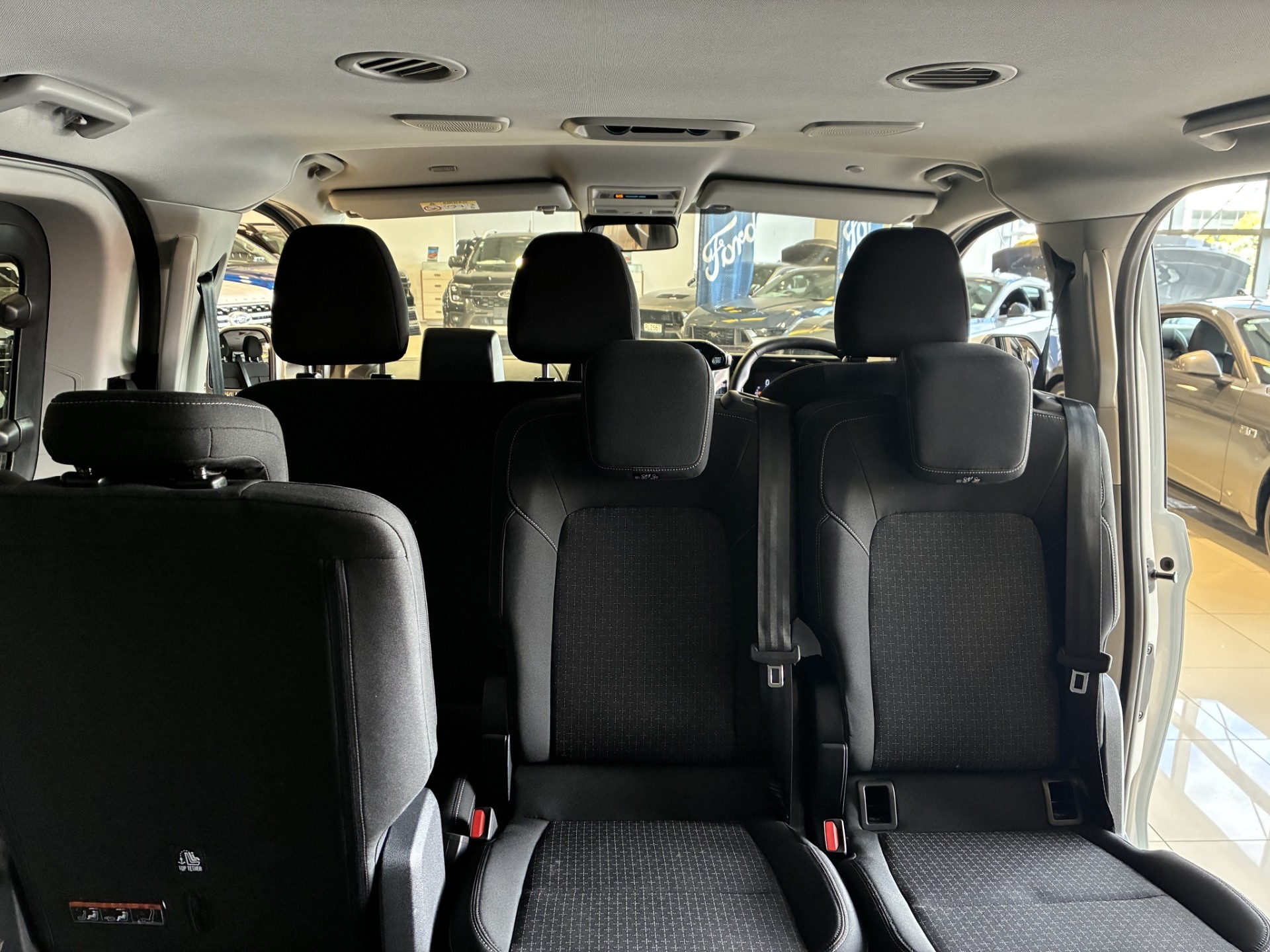 2024 Ford Transit Tourneo 9 Seater Bus - Image 15