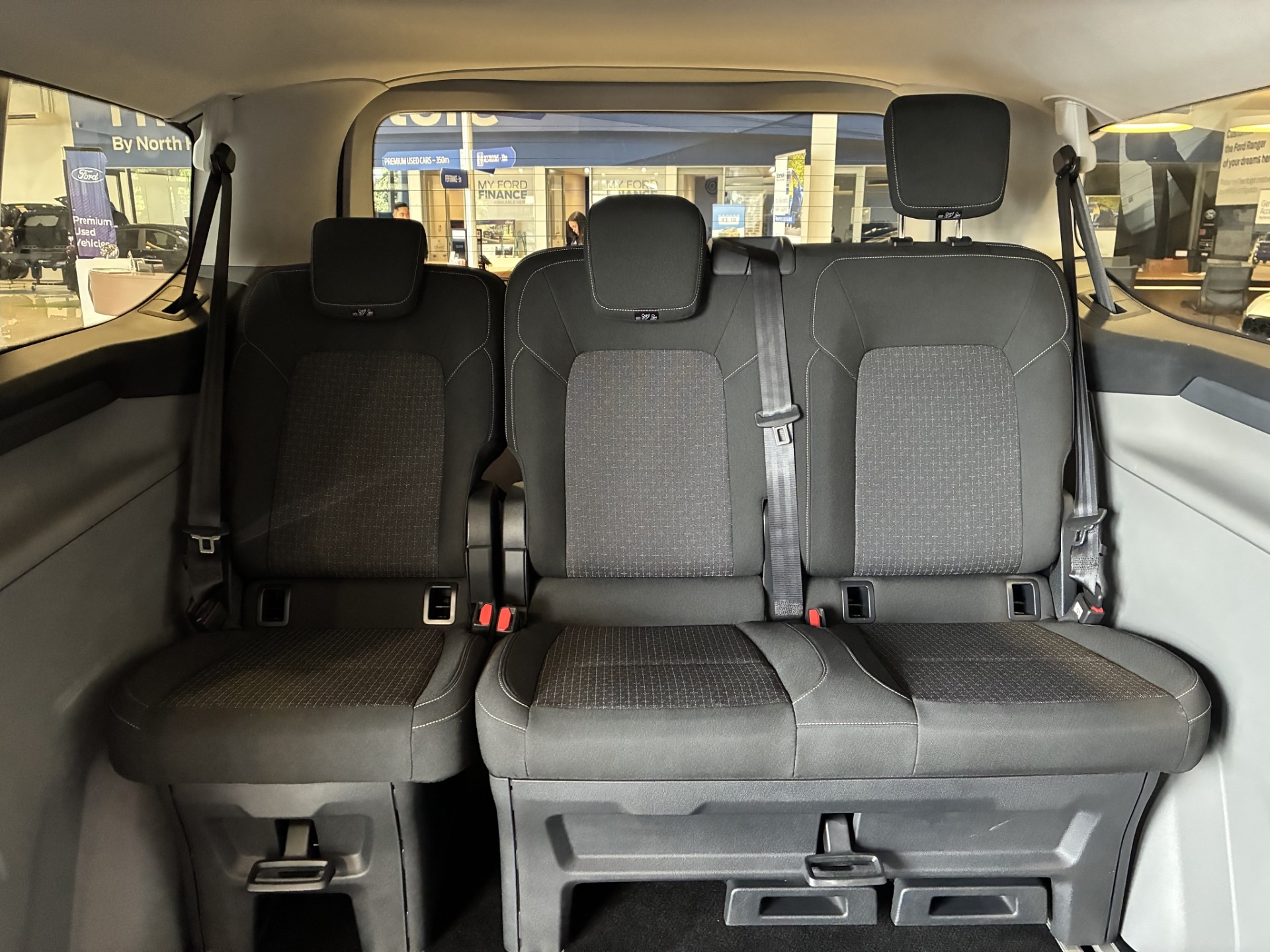 2024 Ford Transit Tourneo 9 Seater Bus - Image 16