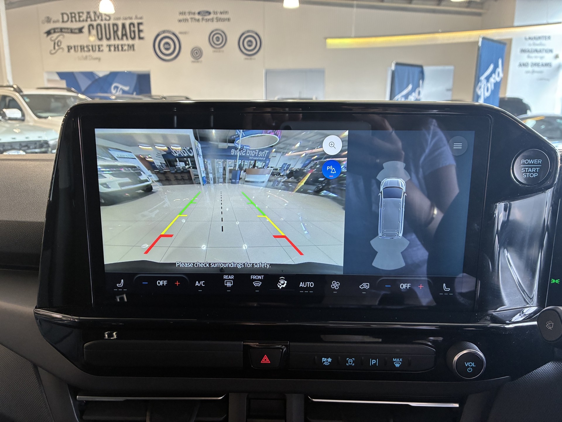 2024 Ford Transit Tourneo 9 Seater Bus - Image 13