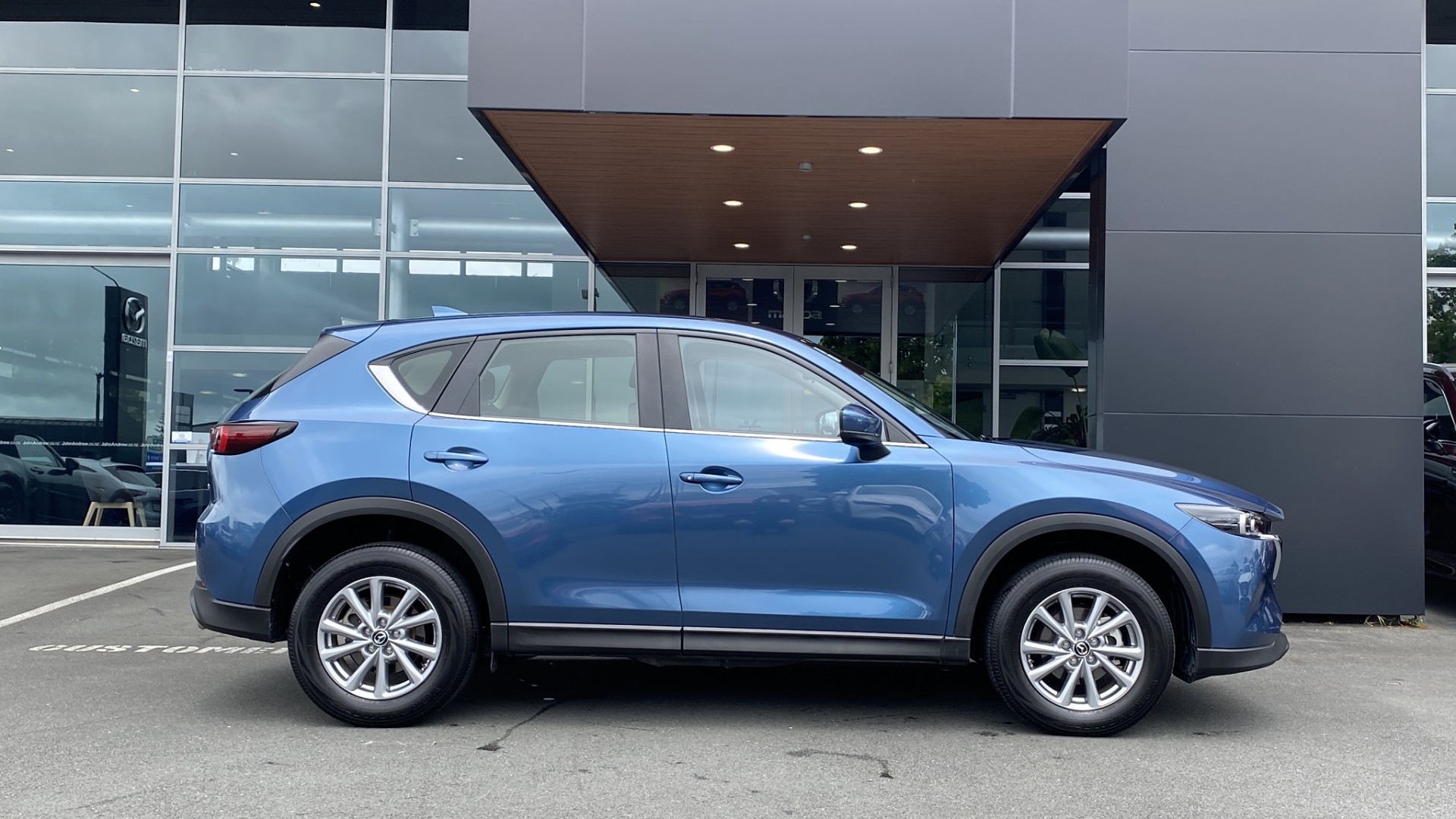 2024 Mazda CX-5 Glx Ptr 2.0P/6At - Image 5