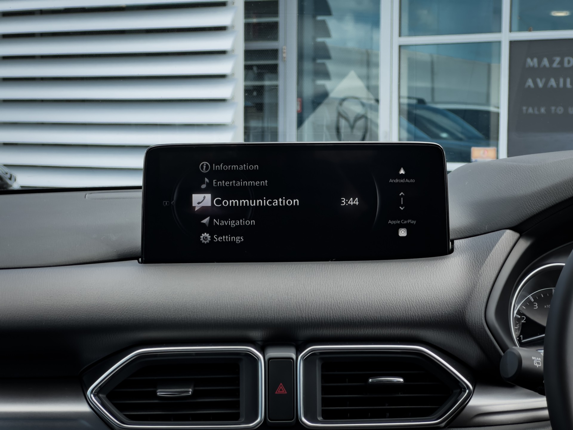 2024 Mazda CX-5 Glx Ptr 2.0P/6At - Image 9