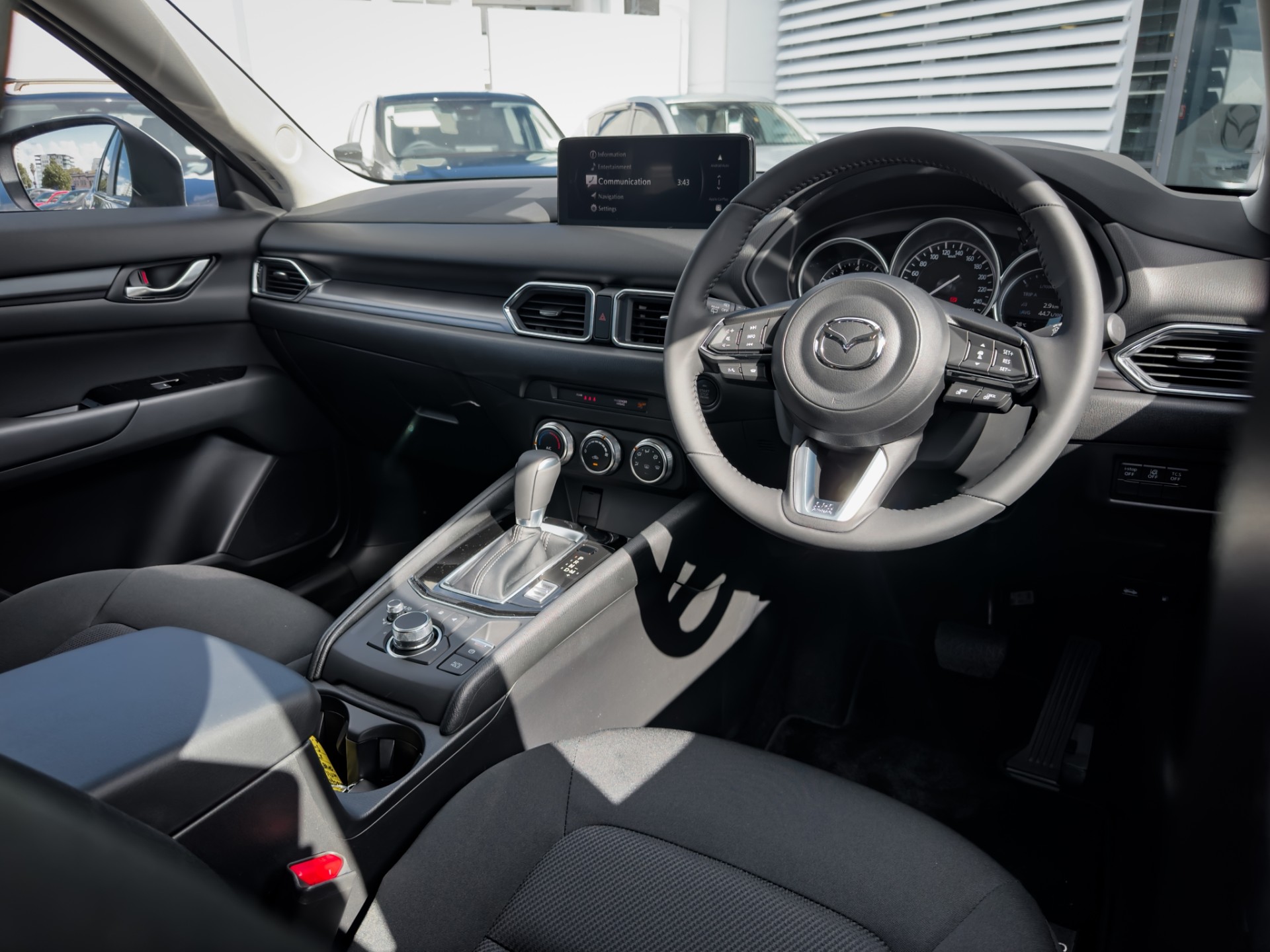 2024 Mazda CX-5 Glx Ptr 2.0P/6At - Image 13