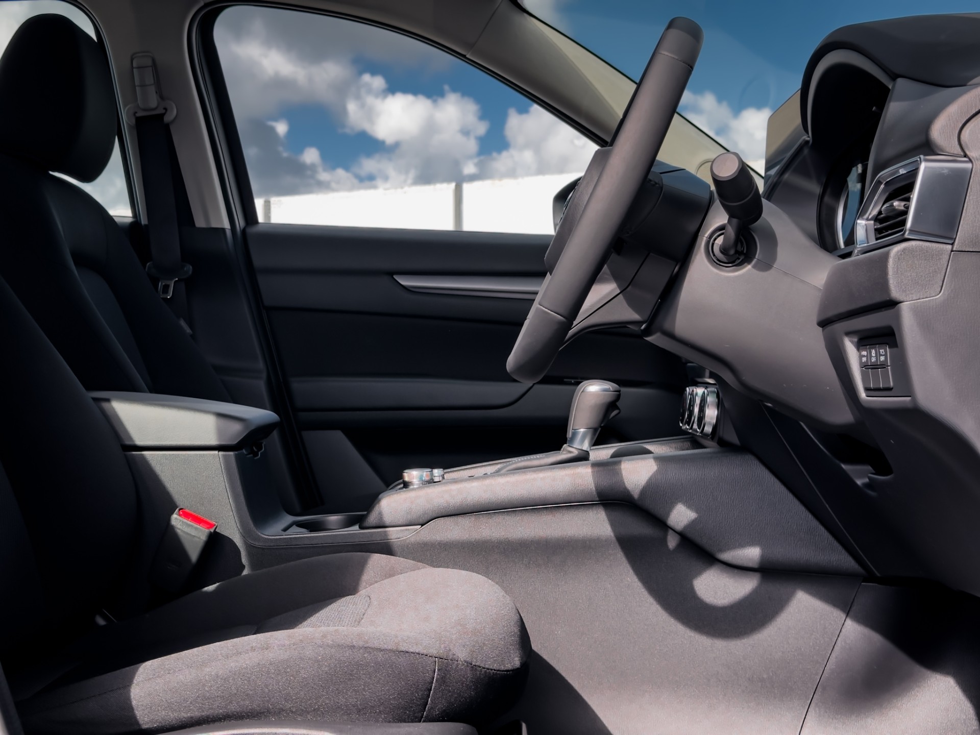 2024 Mazda CX-5 Glx Ptr 2.0P/6At - Image 18