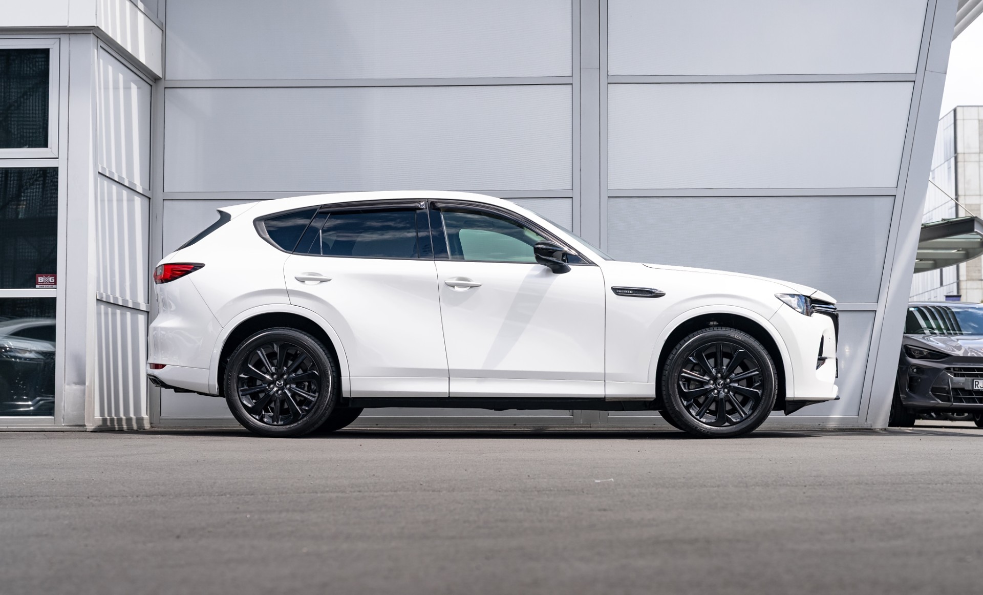2024 Mazda CX-60 Homura 209kW Turbo Petrol AWD - Image 2
