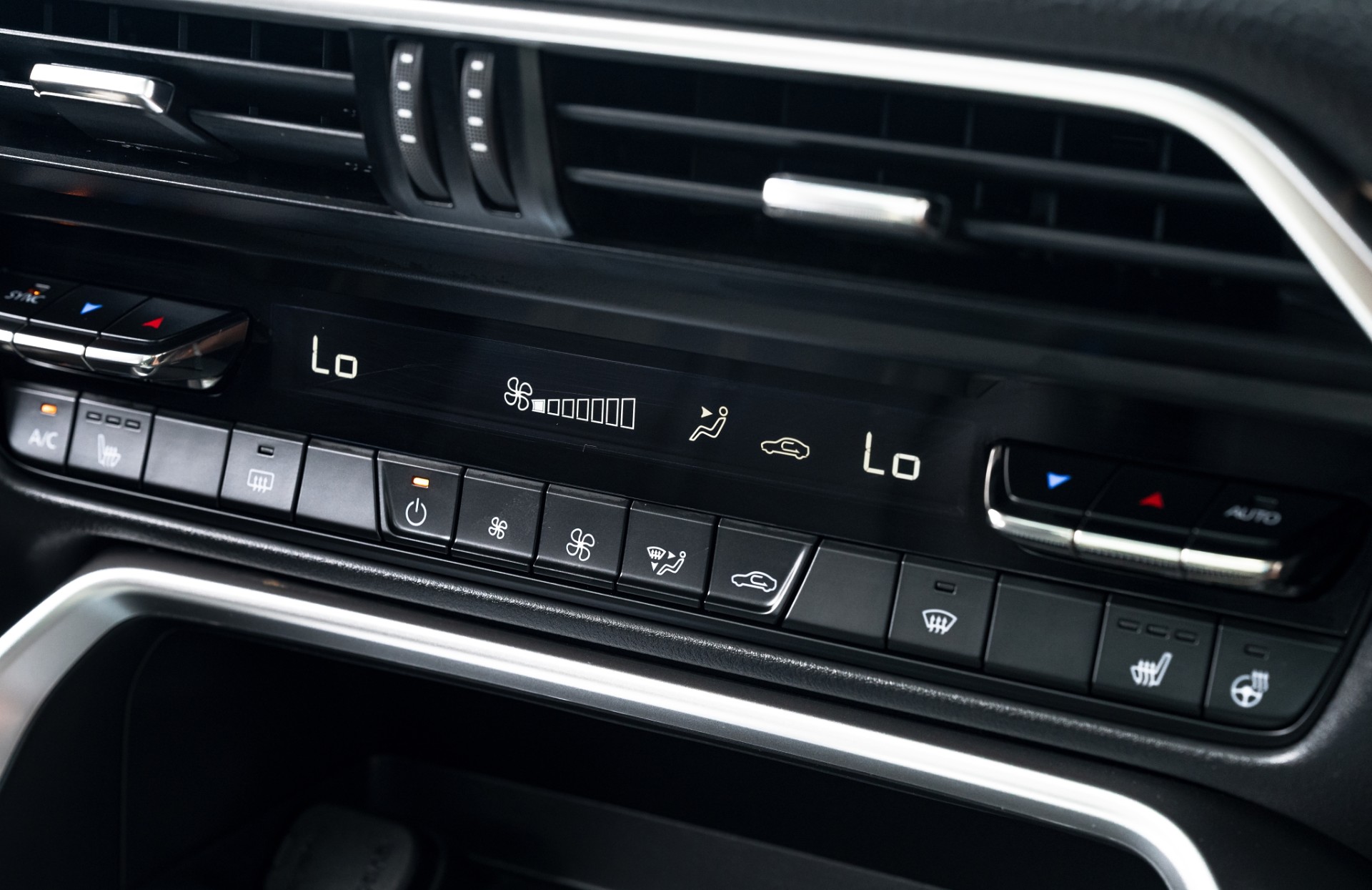 2024 Mazda CX-60 Homura 209kW Turbo Petrol AWD - Image 15