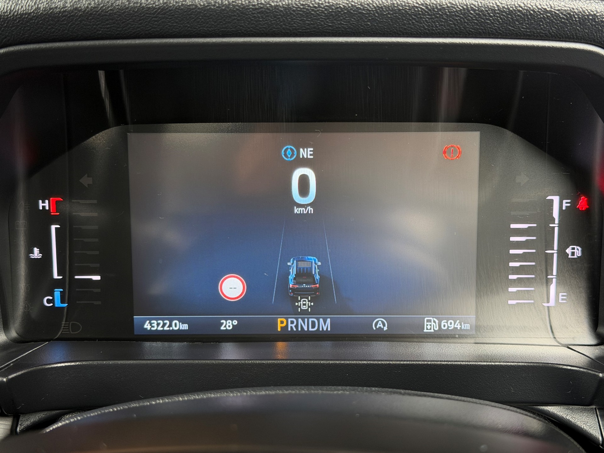 2025 Ford Everest SPORT 4WD 2.0 Bi Turbo 4X4 - Image 19