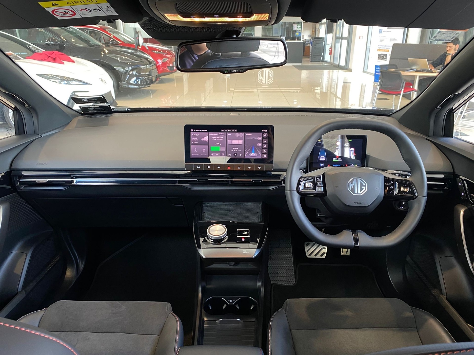 2025 MG MG4 Essence 64Kwh/Ev/4Wd - Image 13