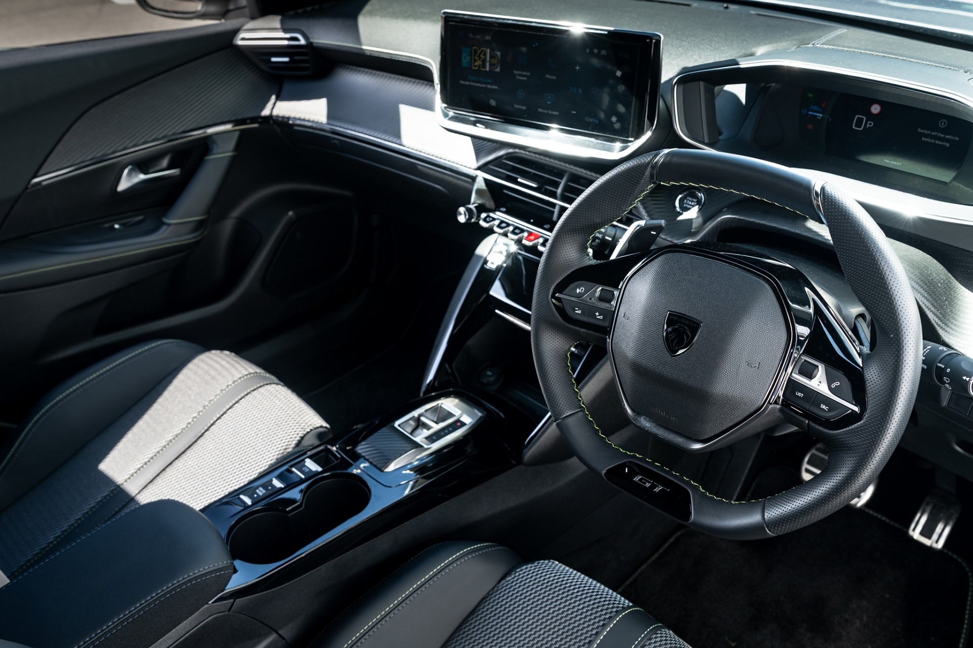 2025 Peugeot 2008 GT 96kW Turbo Petrol Auto - Image 12