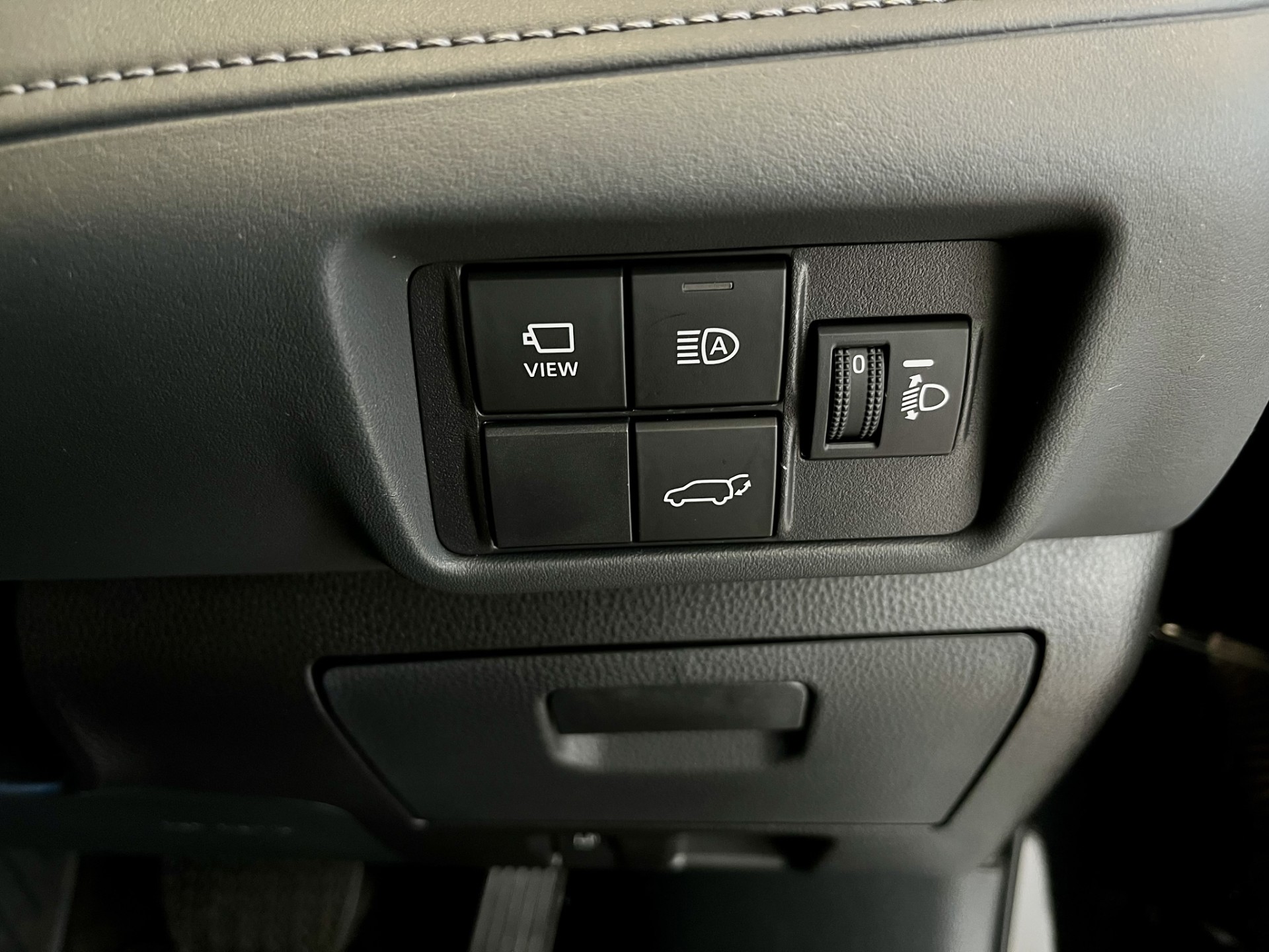 2025 Toyota Highlander Limited Zr 2.5Ph/4Wd - Image 16