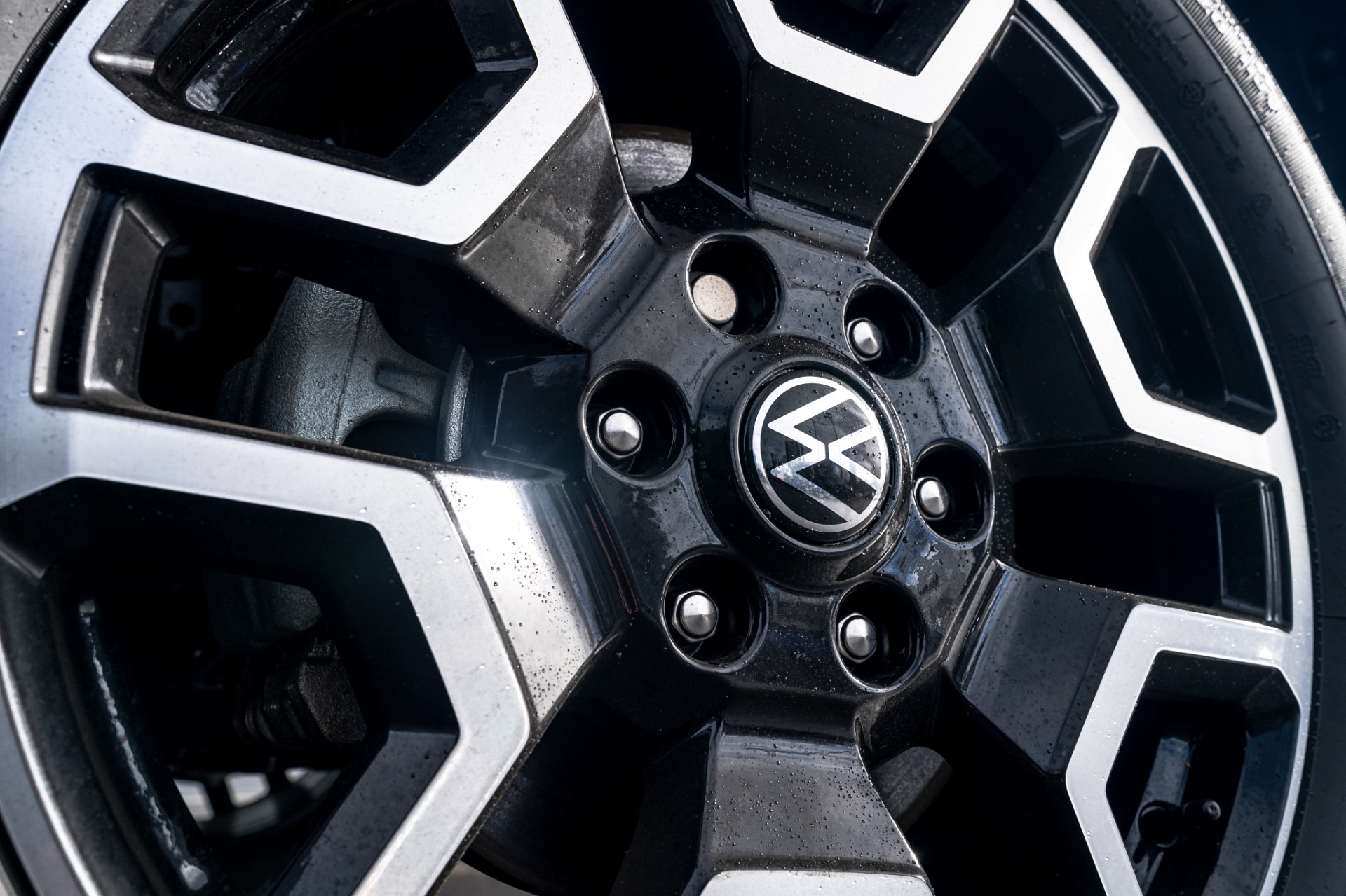 2025 Volkswagen Amarok Aventura 600Nm V6 Turbo 4WD - Image 5