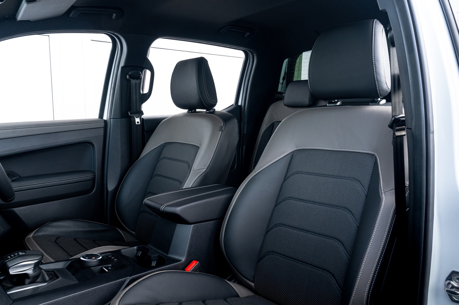 2025 Volkswagen Amarok Aventura 600Nm V6 Turbo 4WD - Image 11