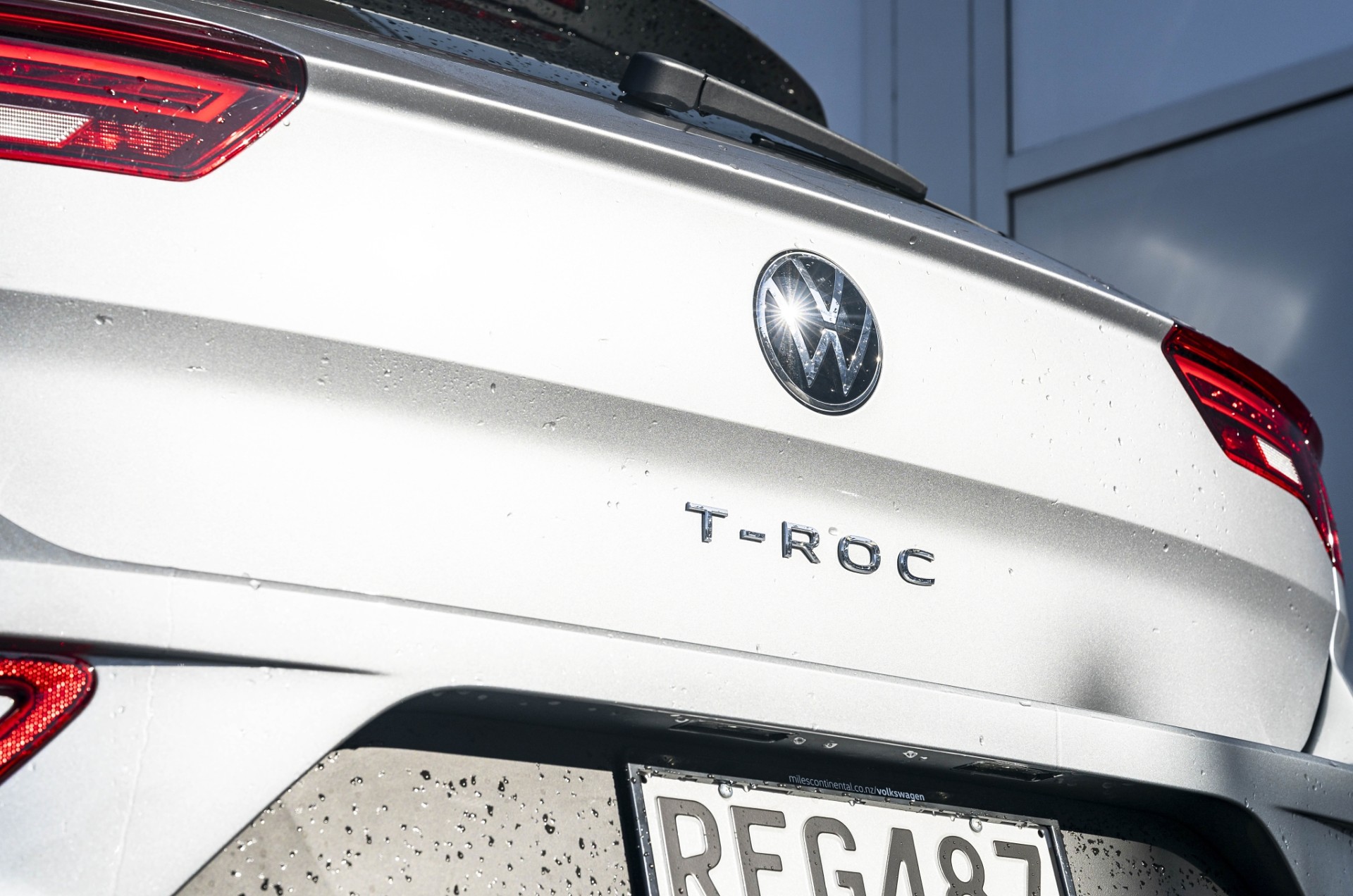 2025 Volkswagen T-Roc Life 2WD Facelift Petrol Auto / Turbo - Image 6