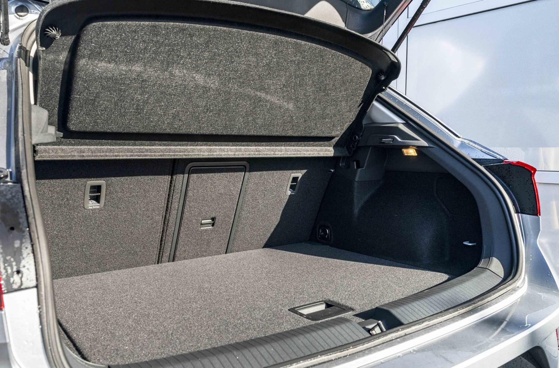 2025 Volkswagen T-Roc Life 2WD Facelift Petrol Auto / Turbo - Image 7