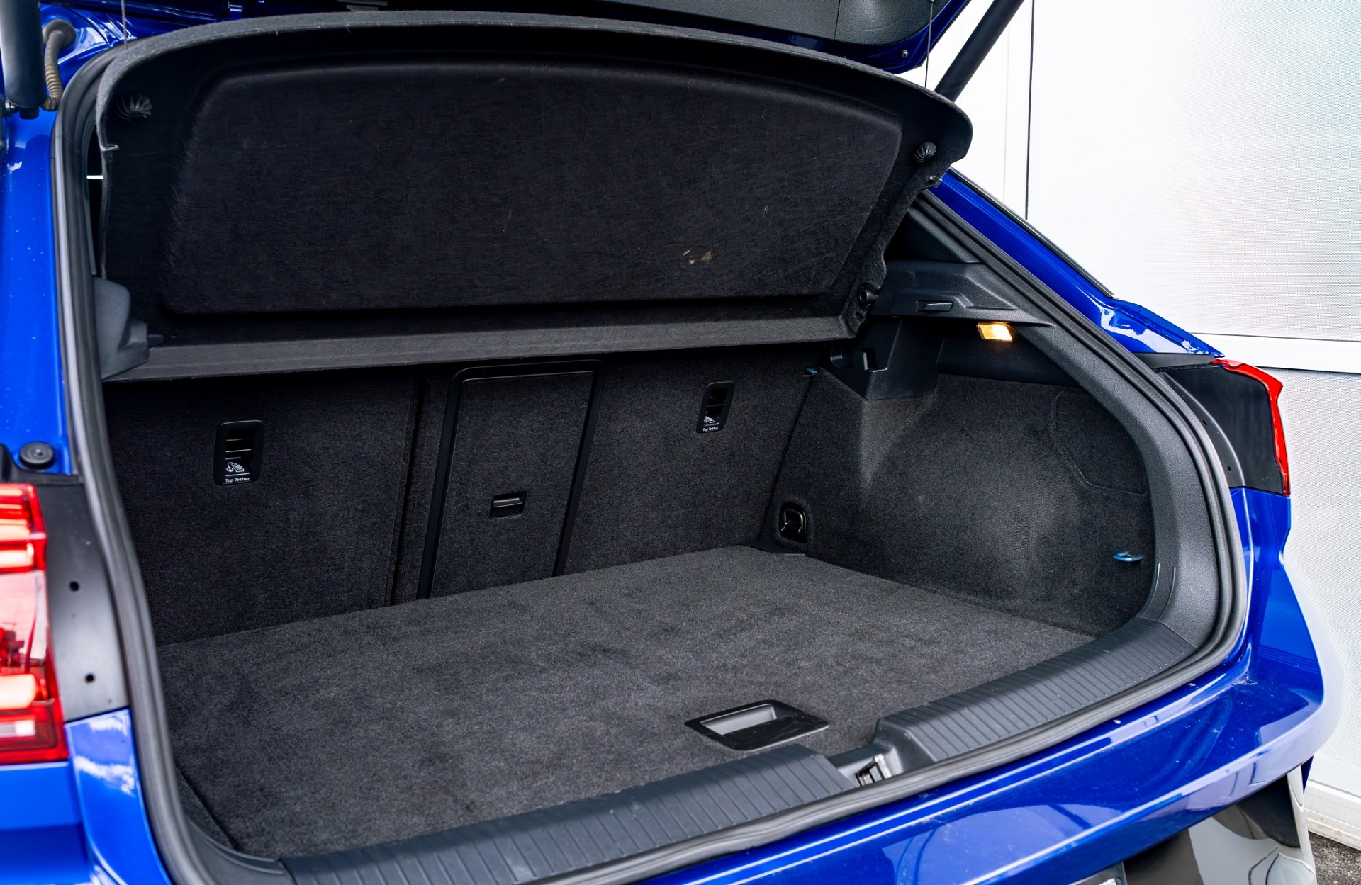 2023 Volkswagen T-Roc R 221kW Turbo Petrol AWD - Image 10