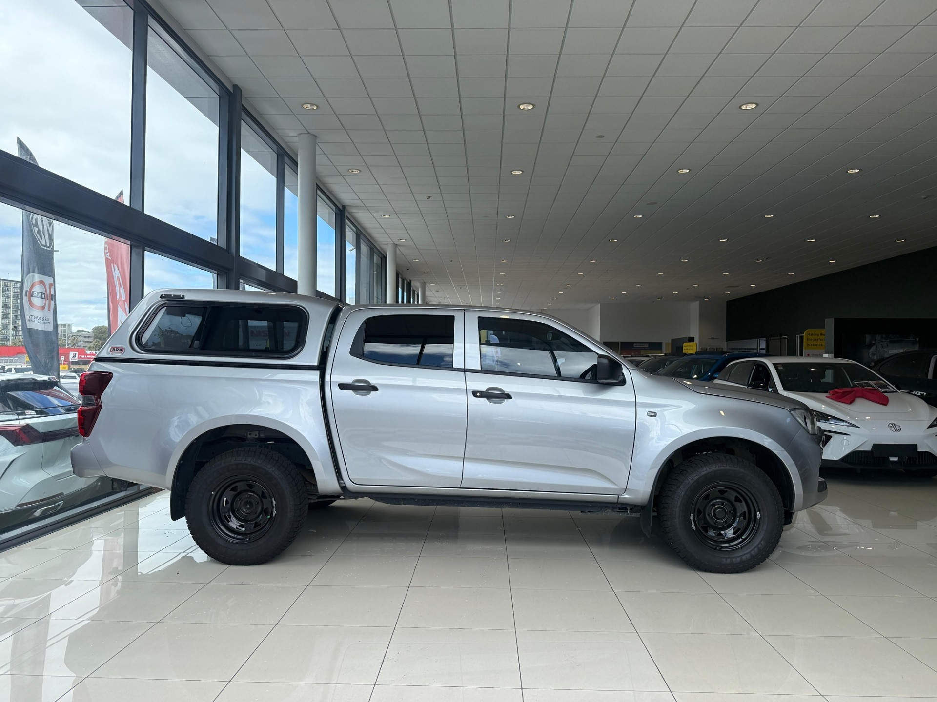 2022 Isuzu D-Max Lx Double Cab 4WD - Image 5