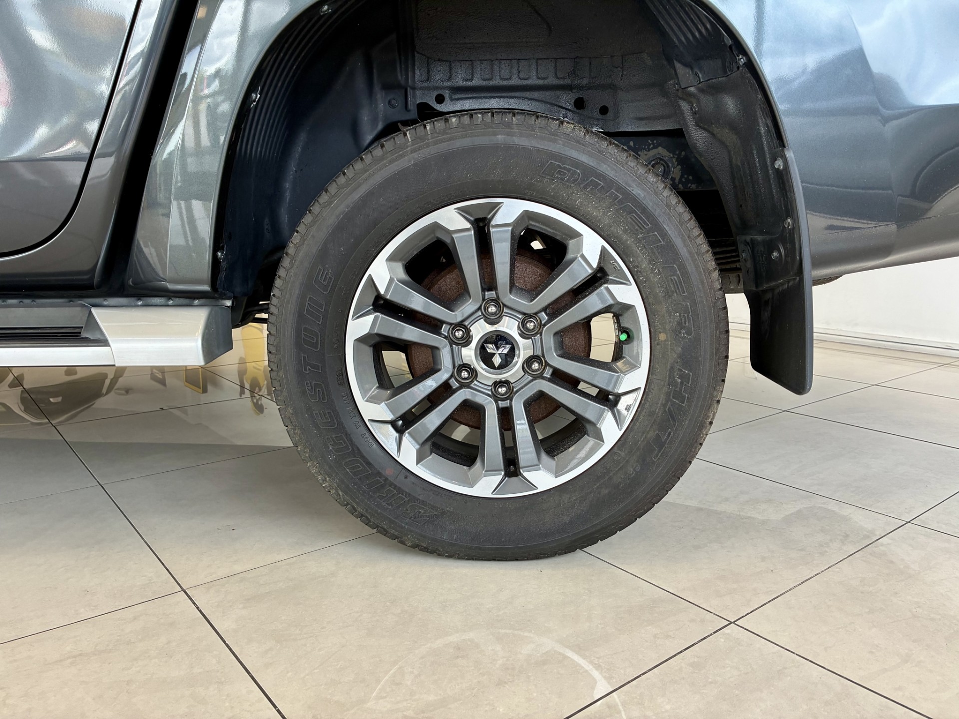 2022 Mitsubishi Triton GLXR 2.4L DT 4WD - Image 9