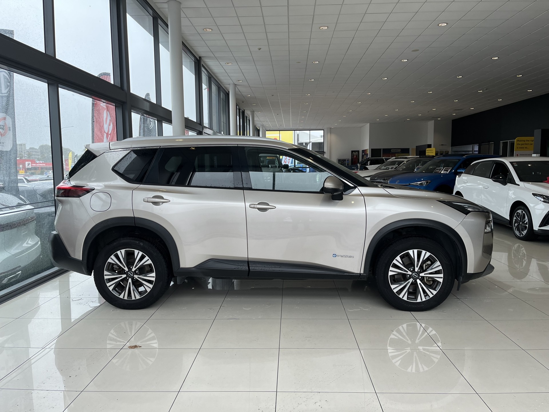 2023 Nissan X-Trail St-L E-Power 1.5Peh - Image 3