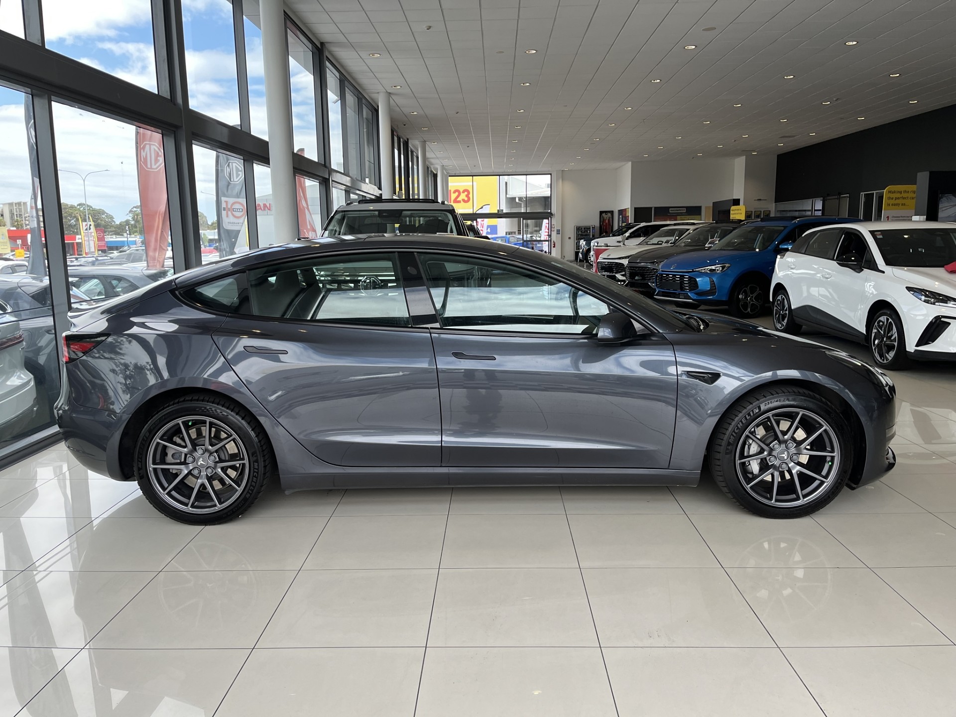 2023 Tesla Model 3 Long Range Awd 79Kwh - Image 3