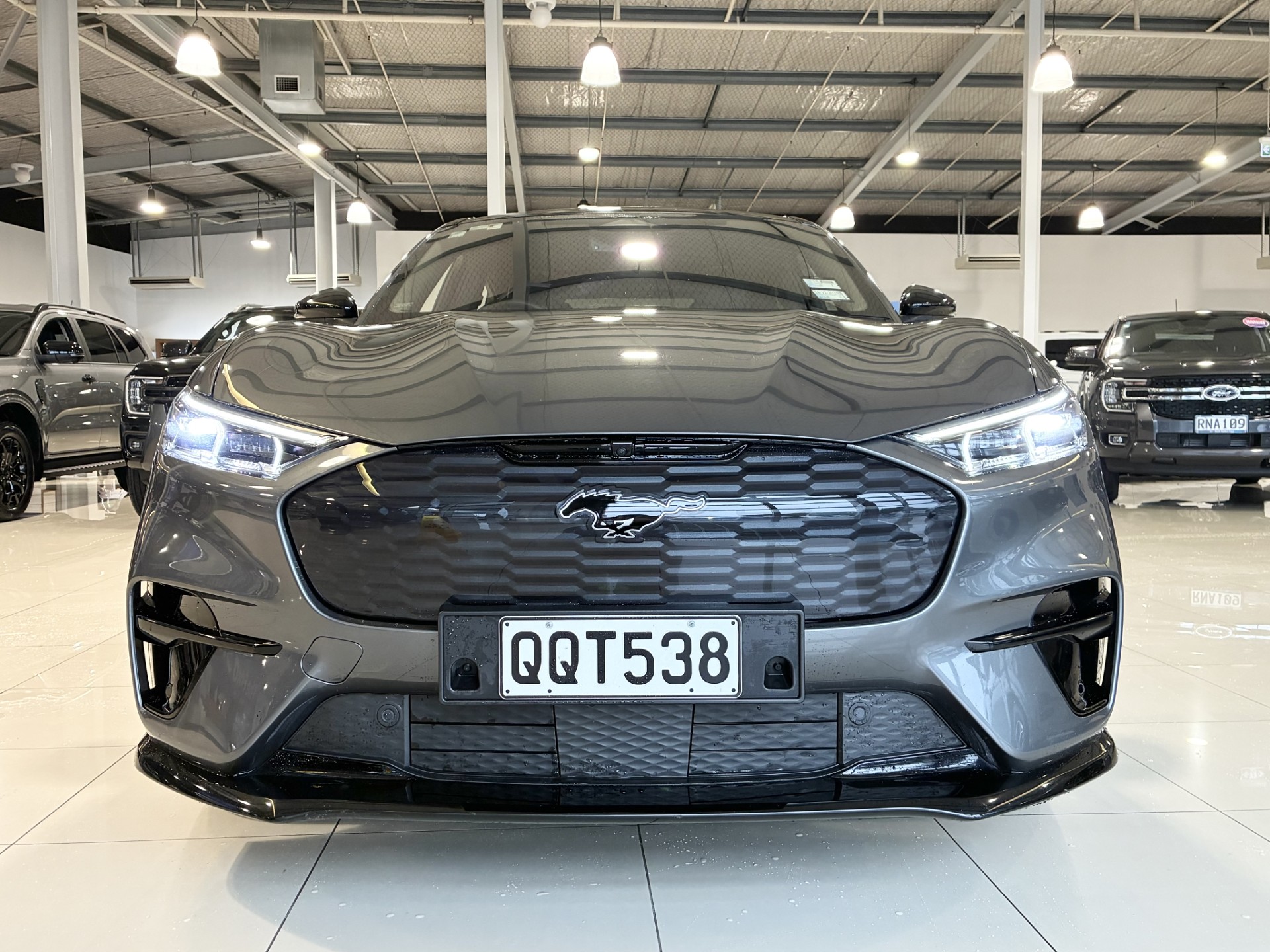 2024 Ford Mustang Mach-E Gt Awd 98Kwh/Ev/4Wd - Image 3