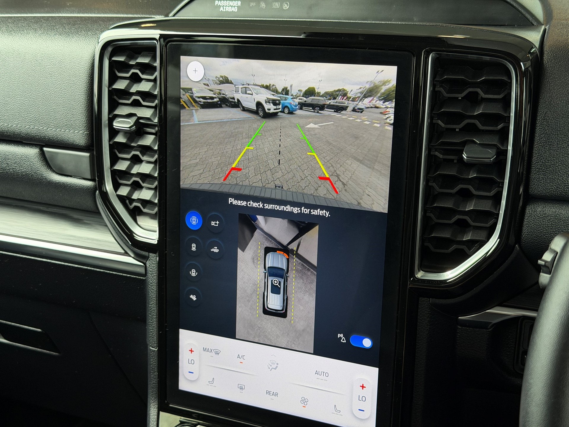 2025 Ford Everest SPORT 4WD 2.0 Bi Turbo 4X4 - Image 16