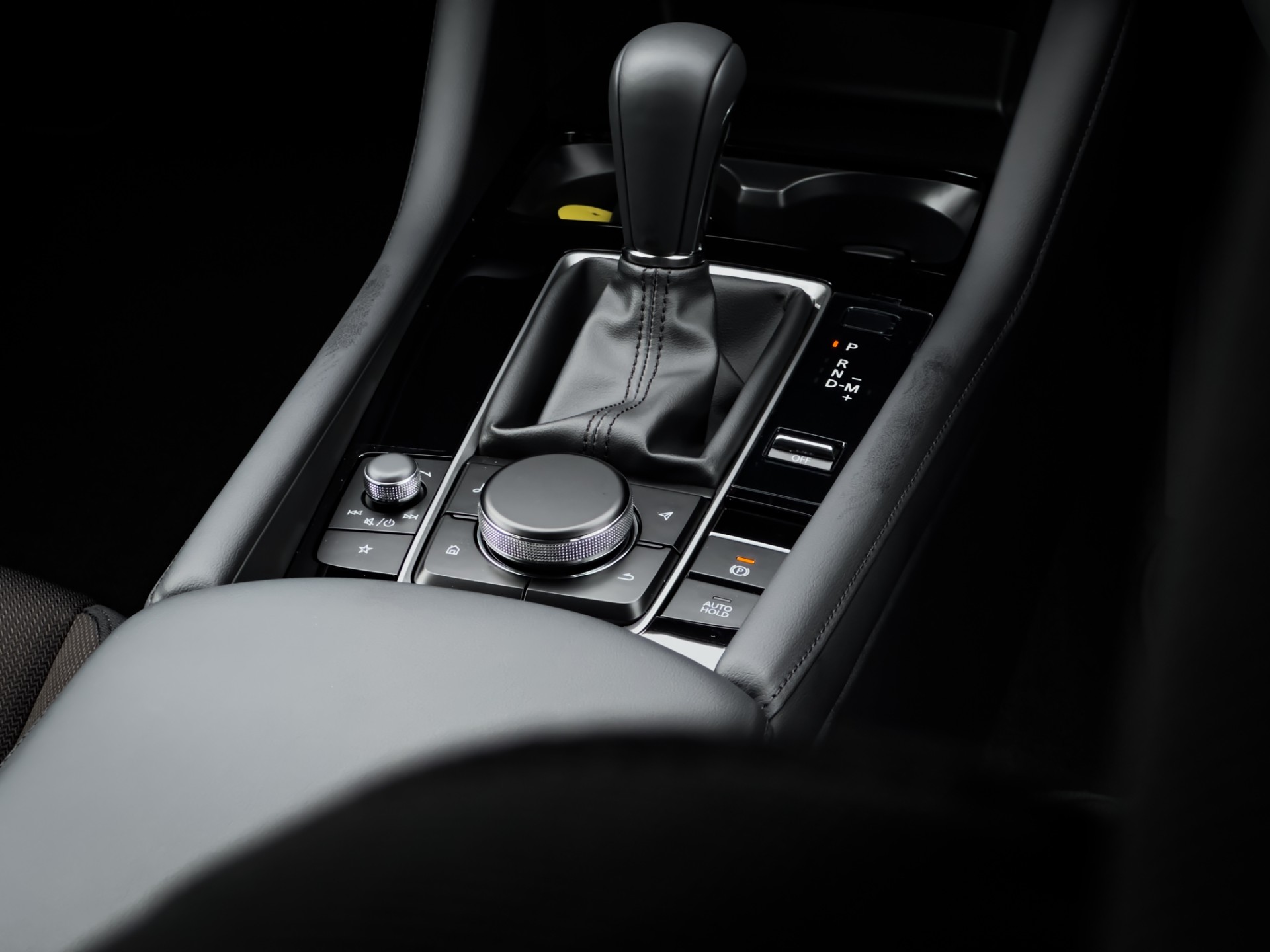 2025 Mazda 3 Gsx 2.0P/6At - Image 7