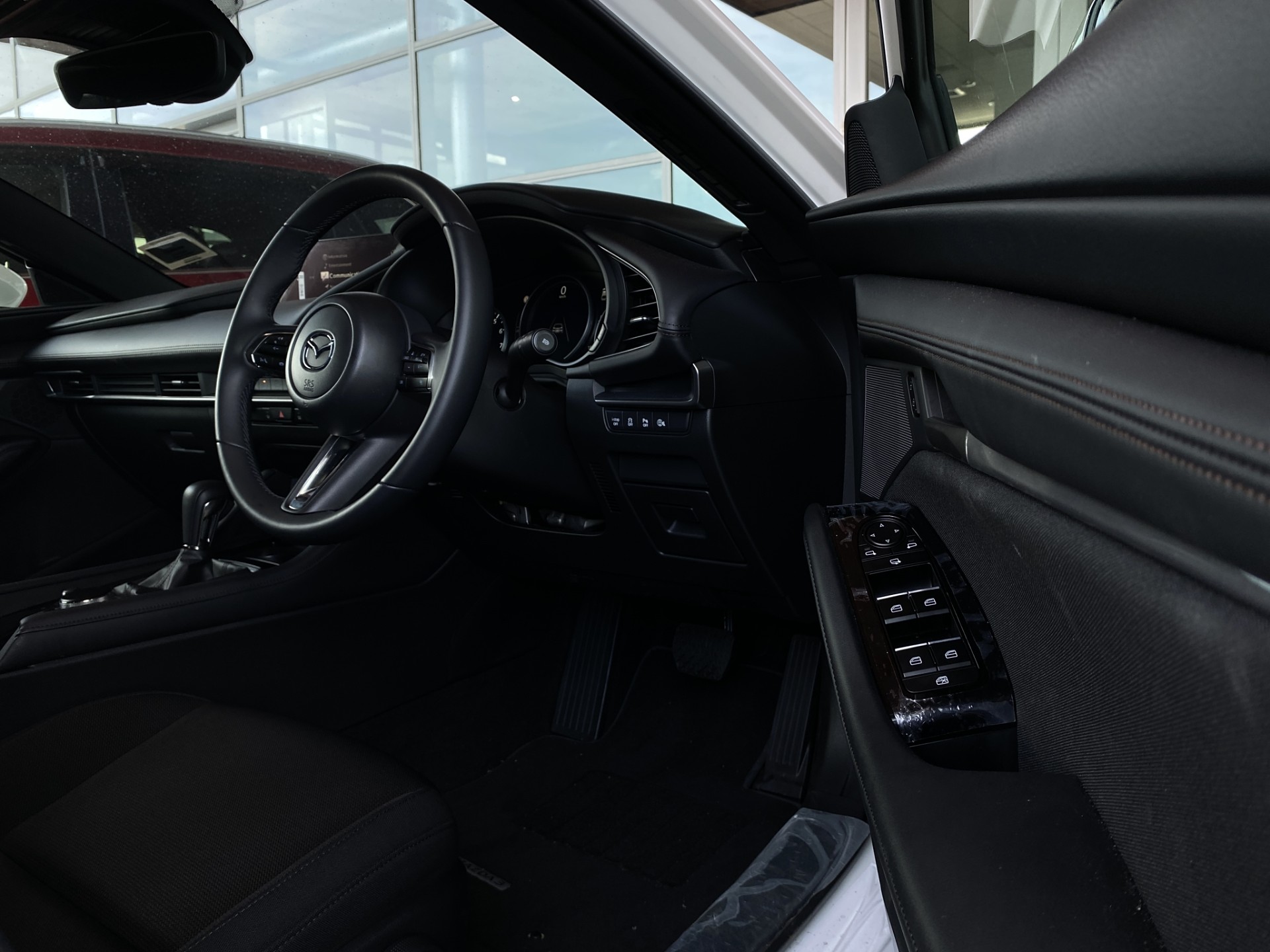 2025 Mazda 3 Gsx 2.0P/6At - Image 13