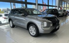 2022 Mitsubishi Outlander Ls Phev/4Wd/At