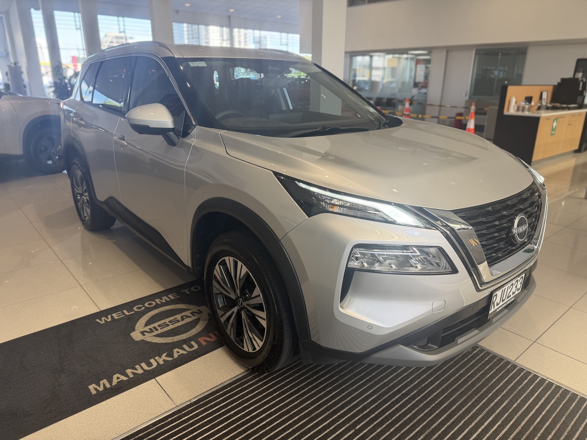 2025 Nissan X-Trail St-L 2.5P/4Wd/Cvt