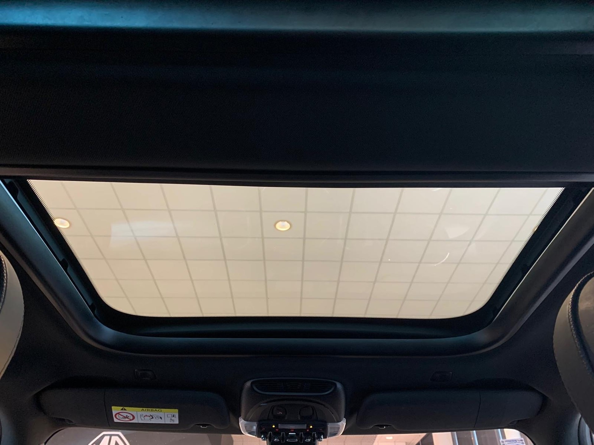 2022 MINI Hatch Cooper Se 29Kwh/Ev - Image 18