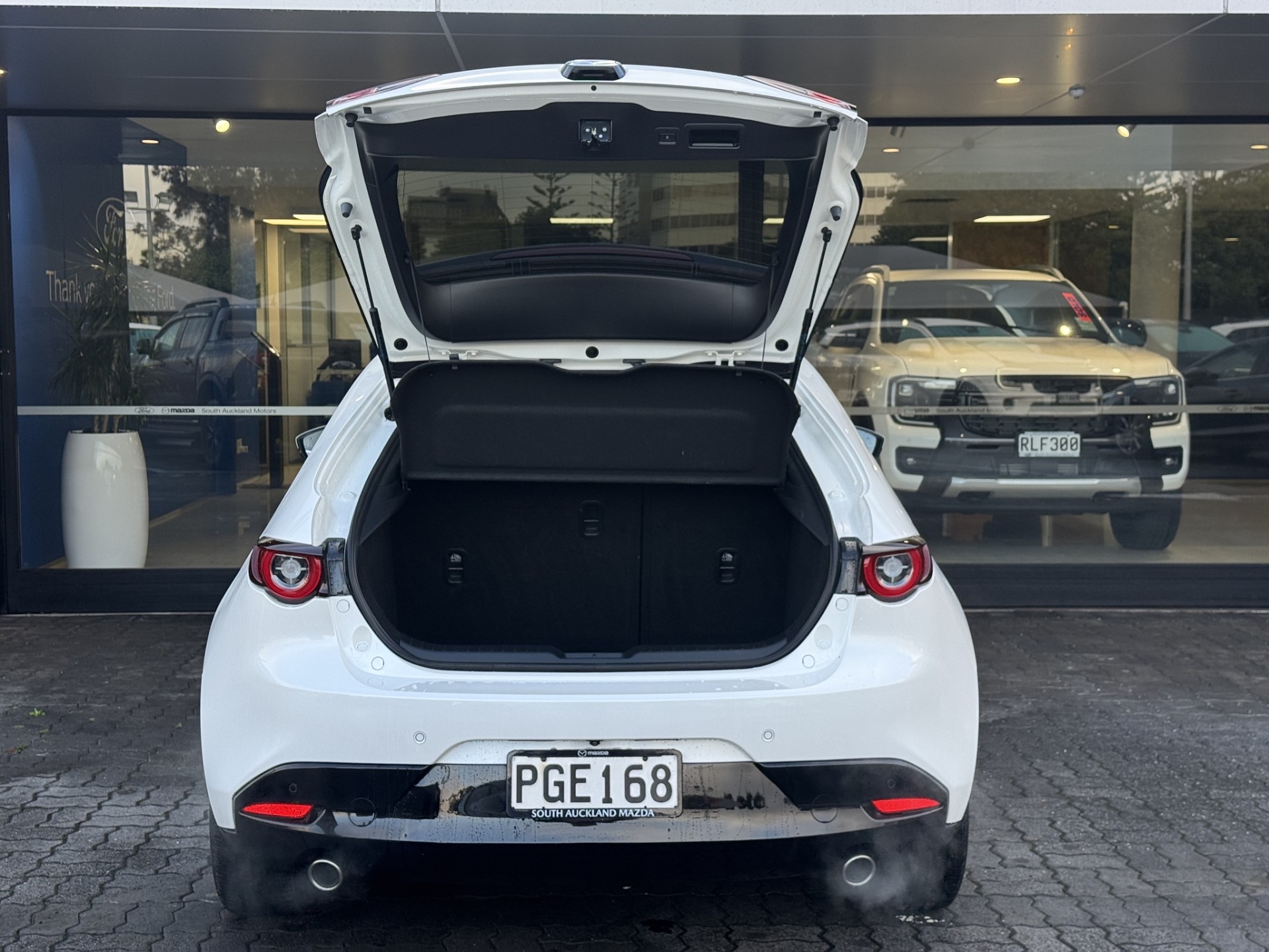 2022 Mazda 3 GSX 2.0P - Image 10