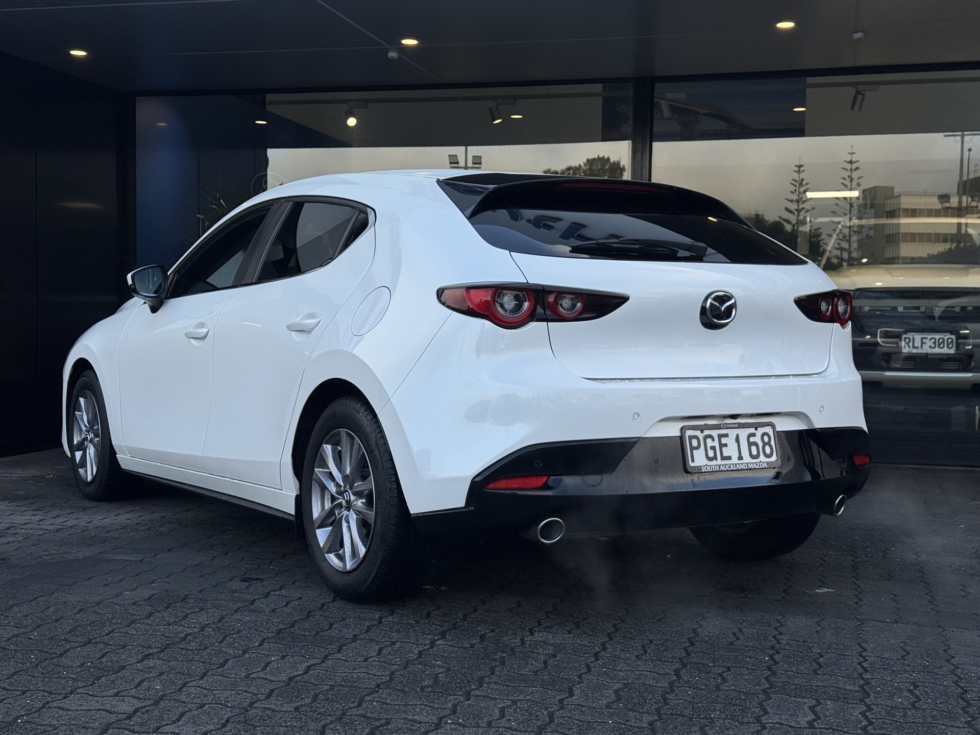 2022 Mazda 3 GSX 2.0P - Image 11