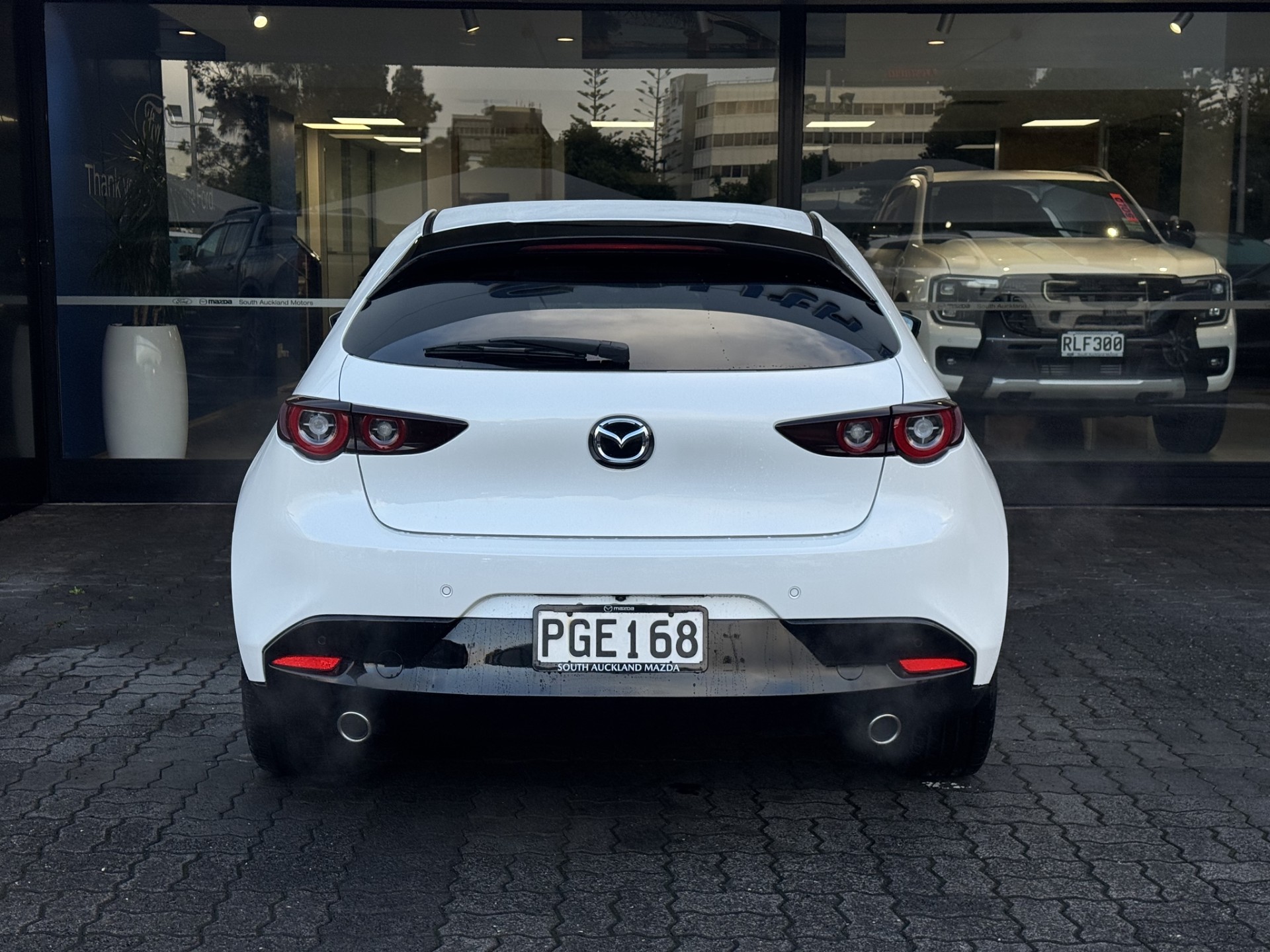 2022 Mazda 3 GSX 2.0P - Image 9