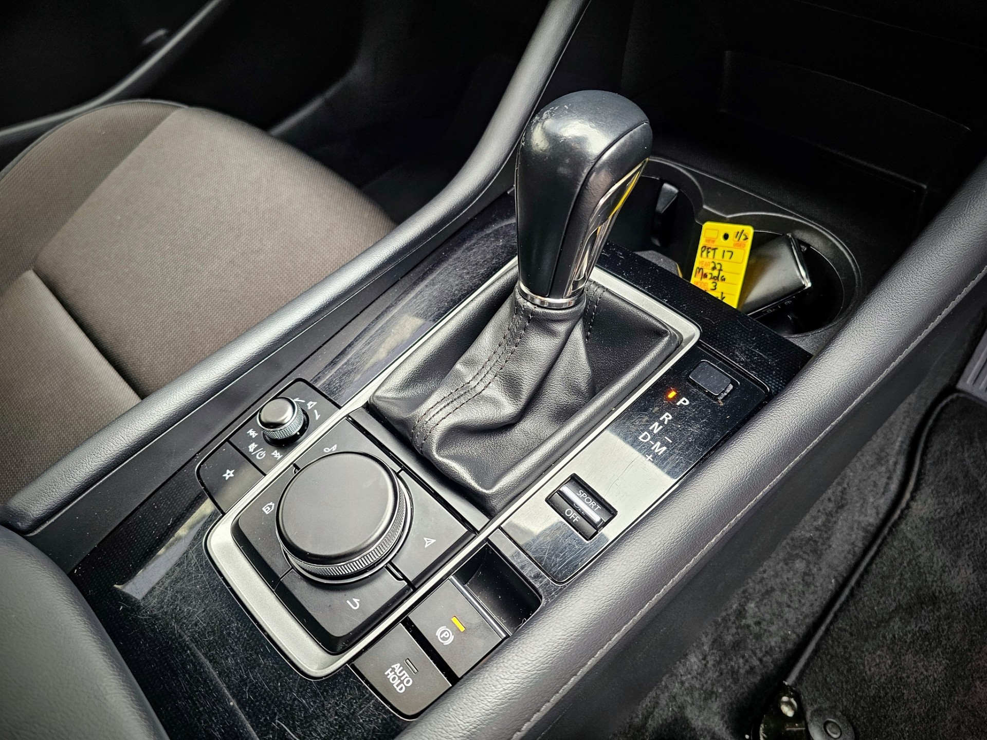 2022 Mazda 3 Gsx 2.0P/6At - Image 17