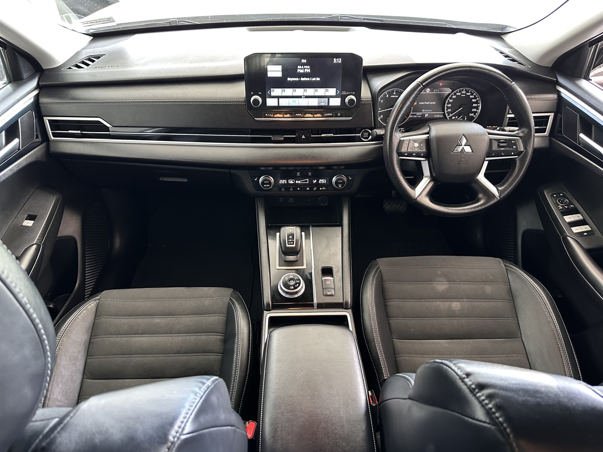 2022 Mitsubishi Outlander XLS 2.5p/4wd - Image 12