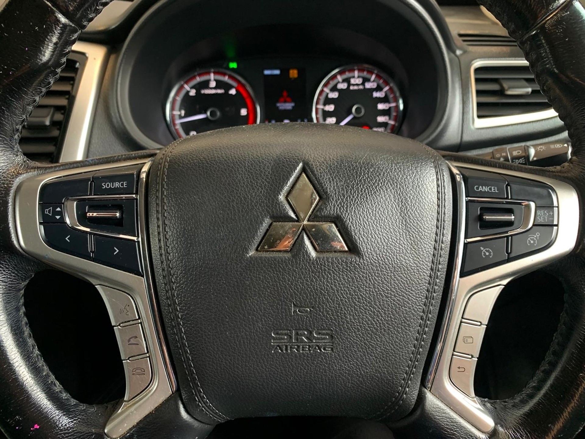 2022 Mitsubishi Triton Dc Glsb 4Wd 6At 2.4D - Image 15