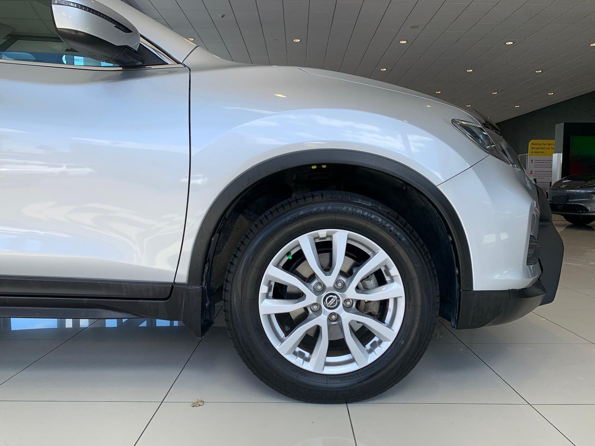 2022 Nissan X-Trail St 2.5P/4Wd/6Cvt - Image 5