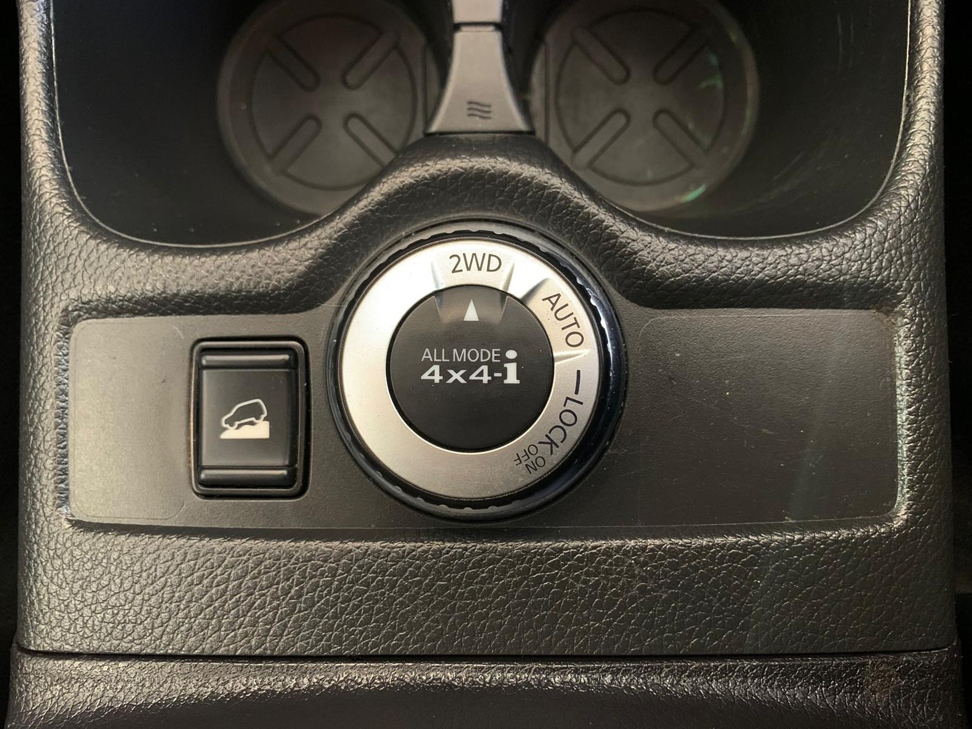 2022 Nissan X-Trail St 2.5P/4Wd/6Cvt - Image 17