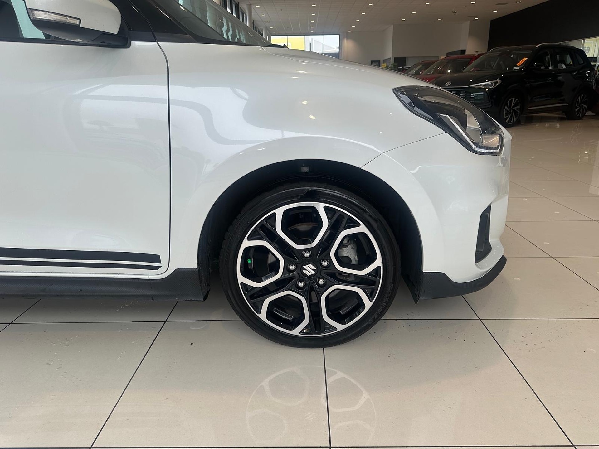 2022 Suzuki Swift Sport 1.4Pt/6Mt - Image 5
