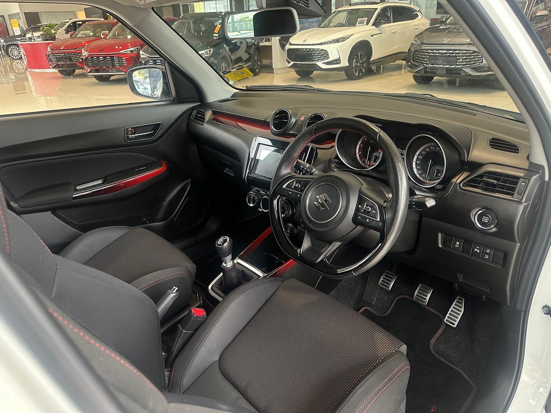 2022 Suzuki Swift Sport 1.4Pt/6Mt - Image 9