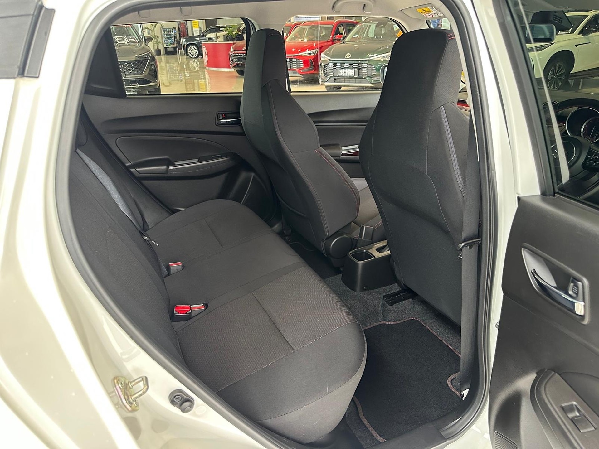 2022 Suzuki Swift Sport 1.4Pt/6Mt - Image 12