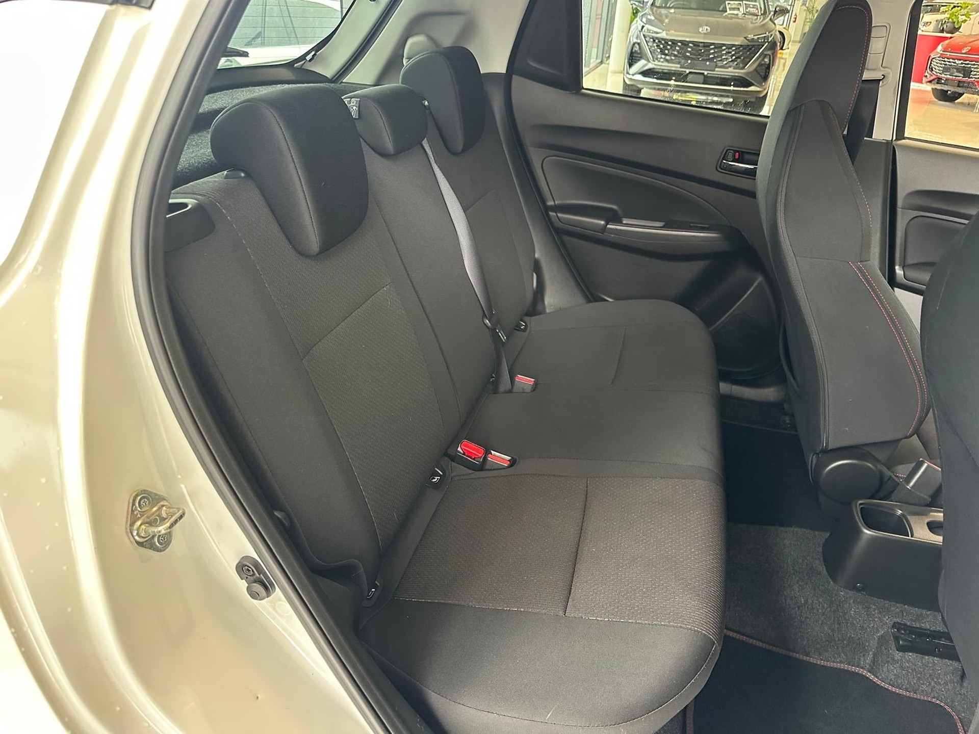 2022 Suzuki Swift Sport 1.4Pt/6Mt - Image 11