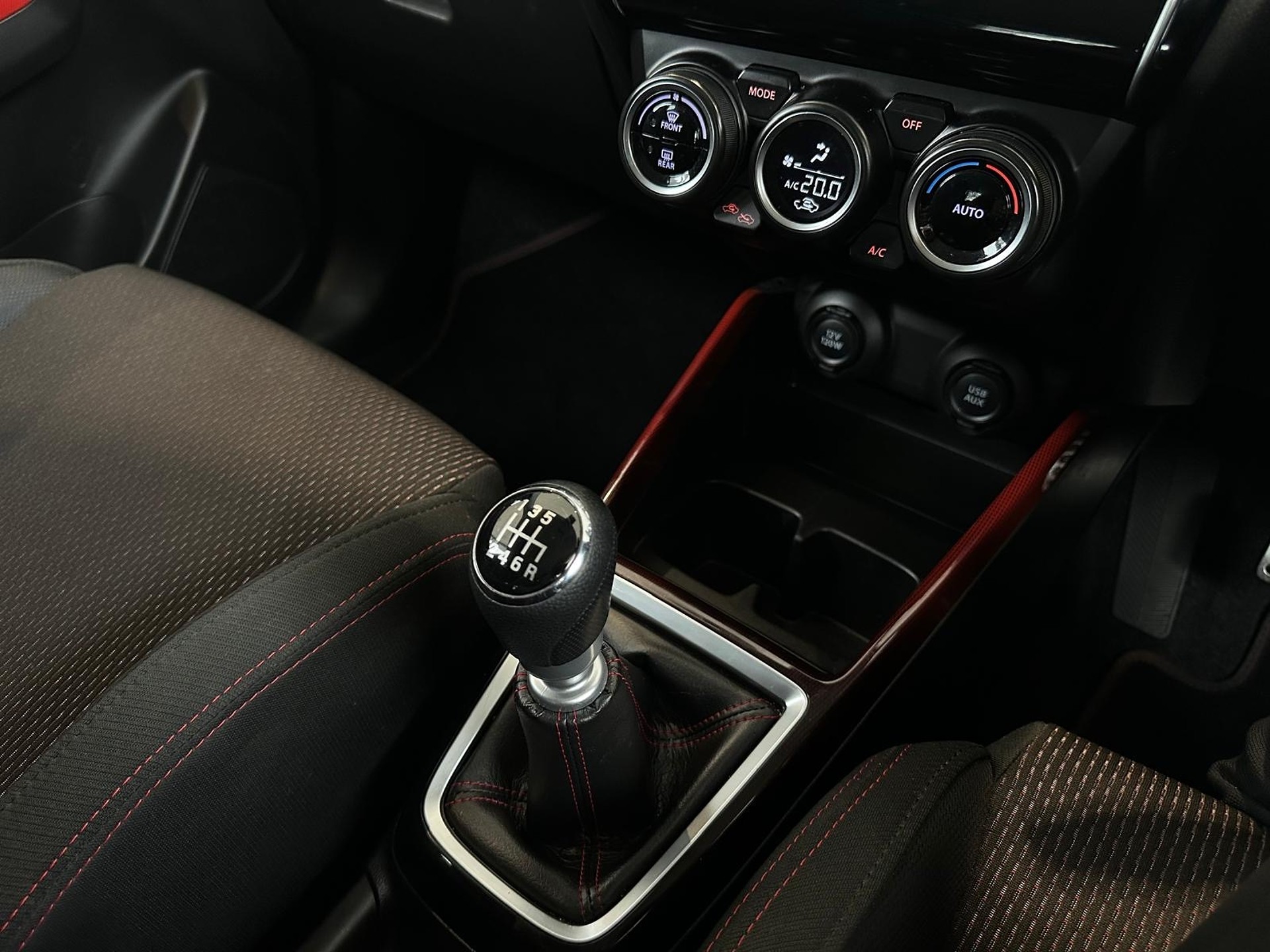 2022 Suzuki Swift Sport 1.4Pt/6Mt - Image 19