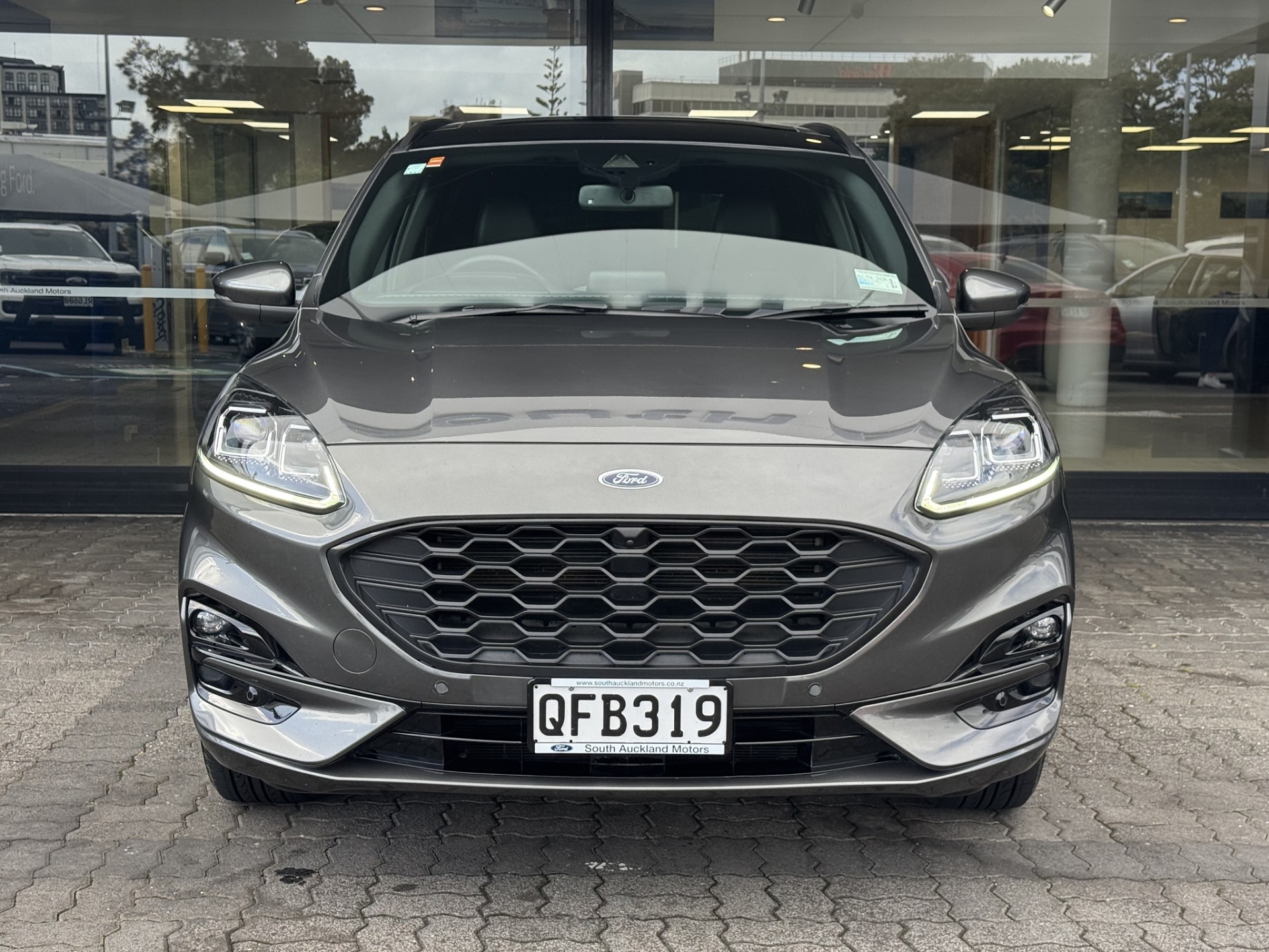 2023 Ford Escape ST-LINE X FHEV - Image 2